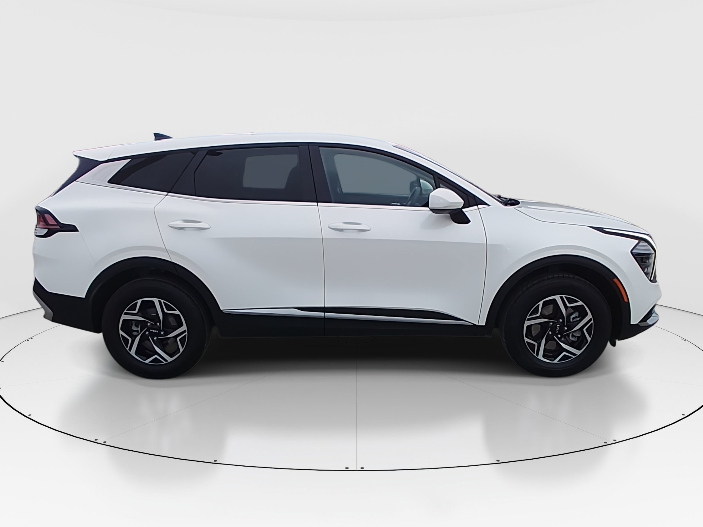 2024 Kia Sportage LX - Photo 8