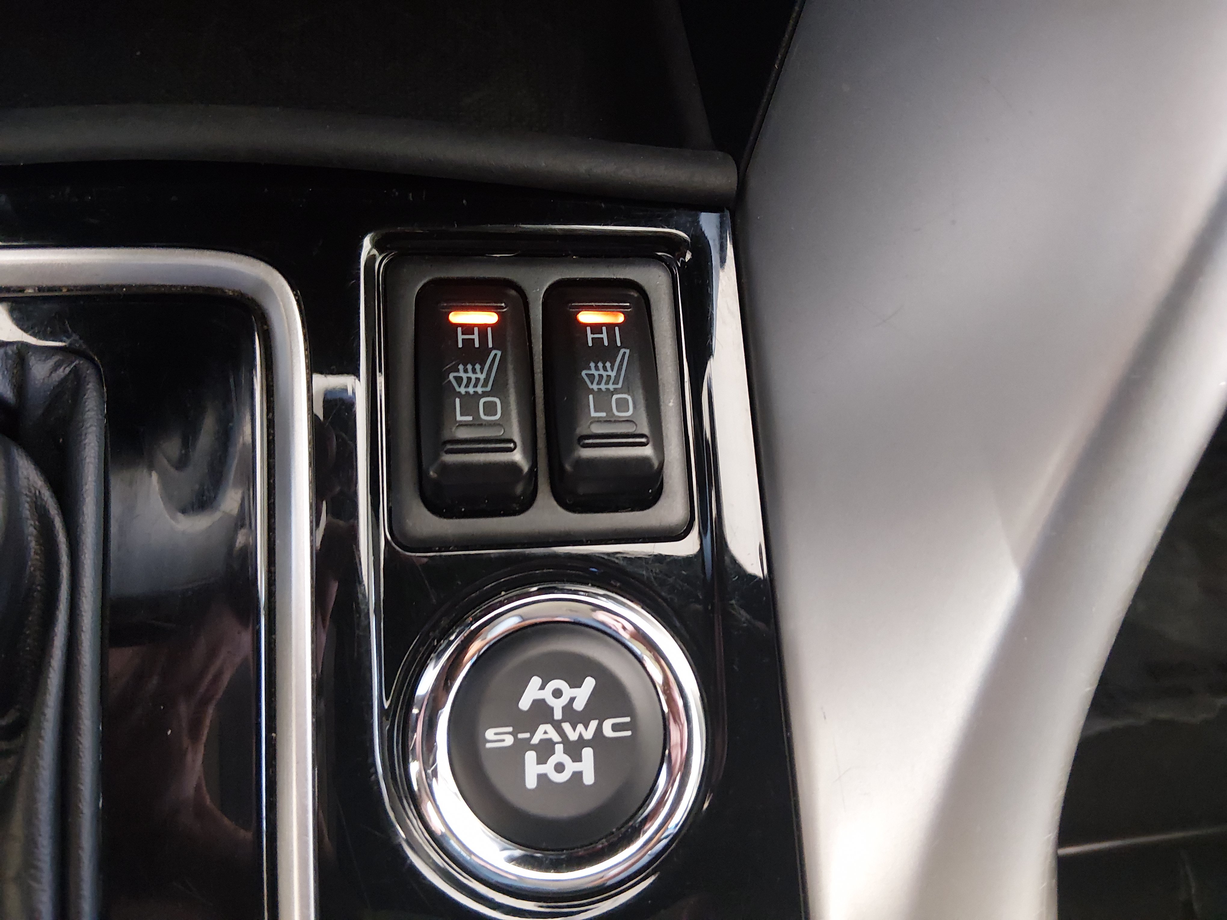 2024 Mitsubishi Eclipse Cross SE - Photo 18