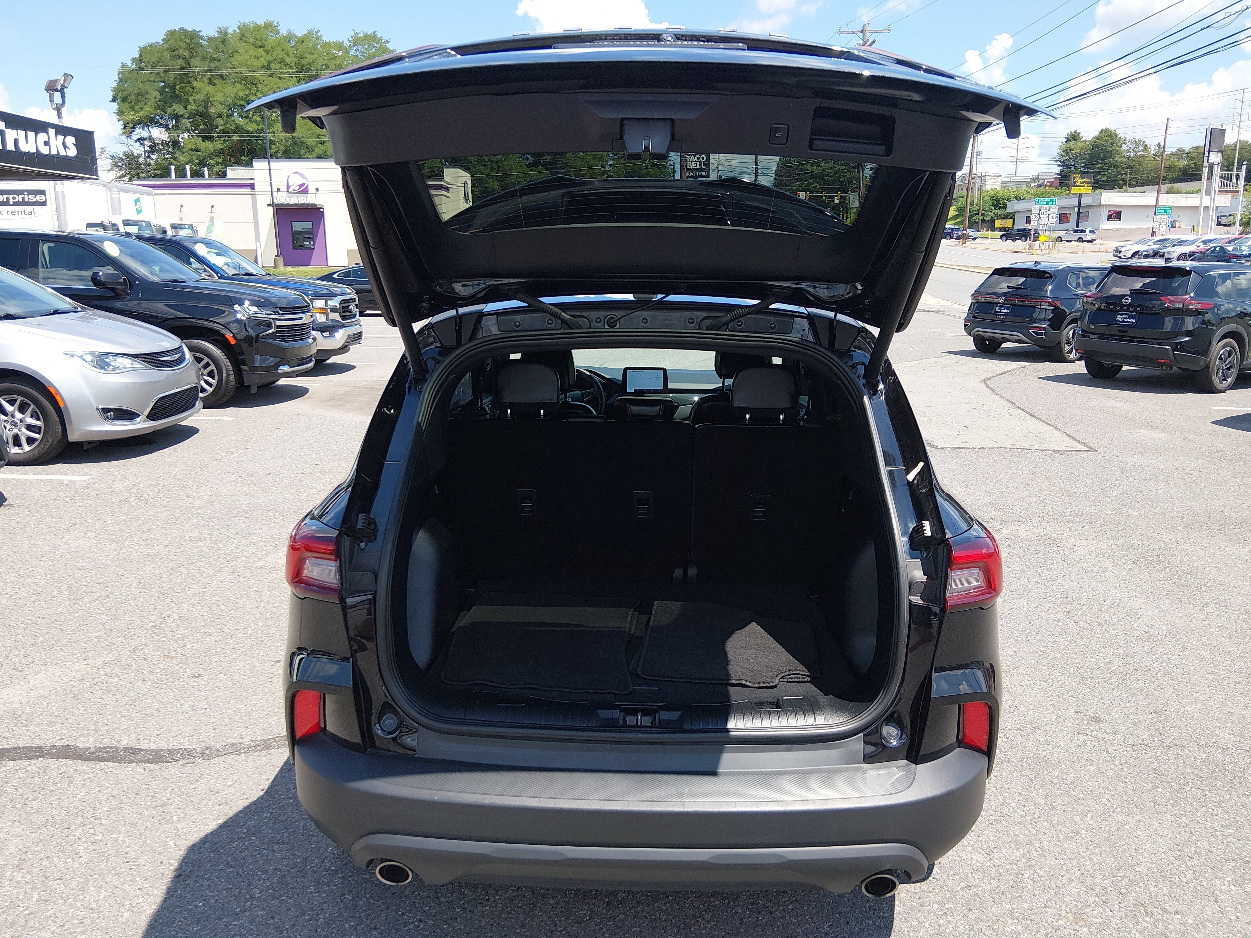 2025 Ford Escape ST-Line Select - Photo 11