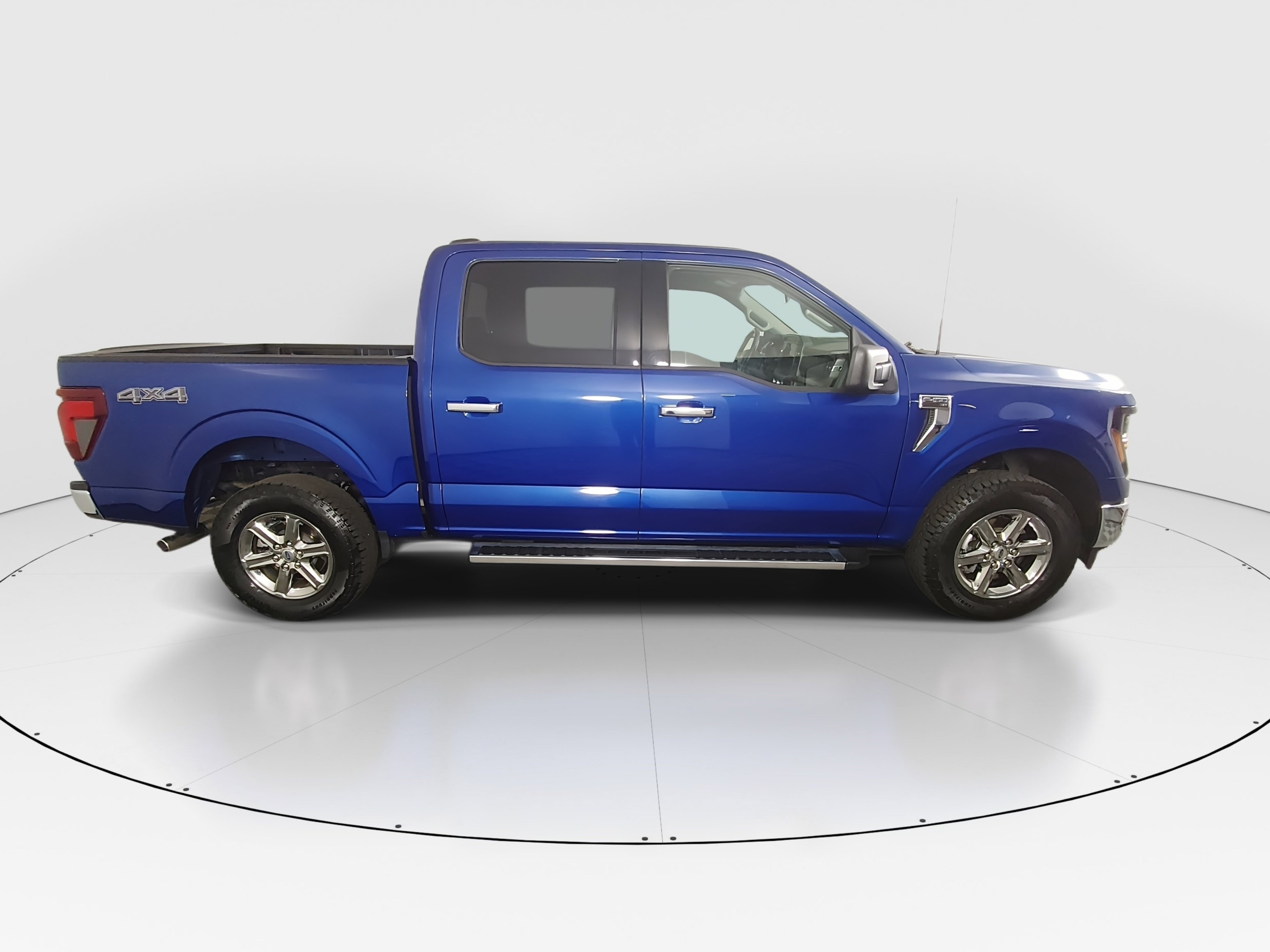 2025 Ford F-150 XLT - Photo 8