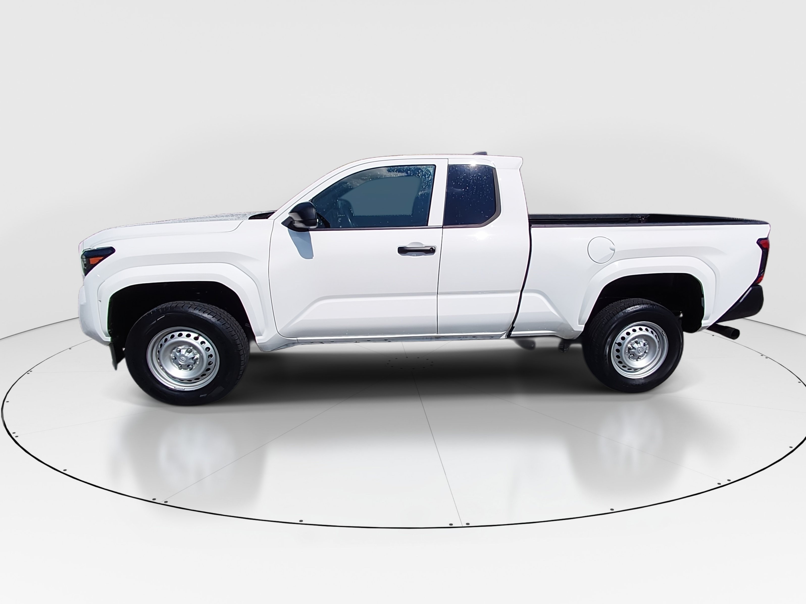 2025 Toyota Tacoma SR - Photo 6