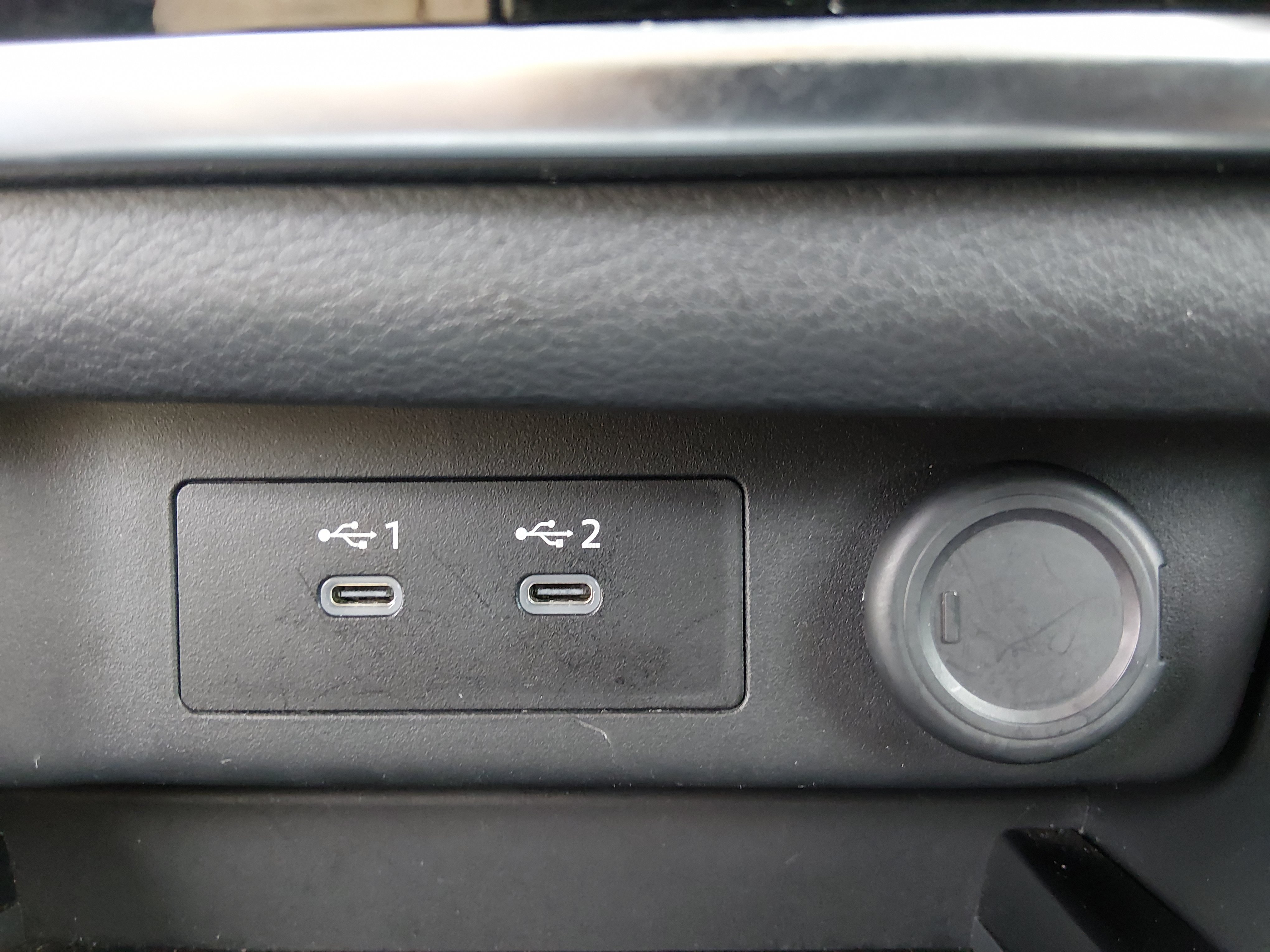 2025 Nissan Rogue SV - Photo 18