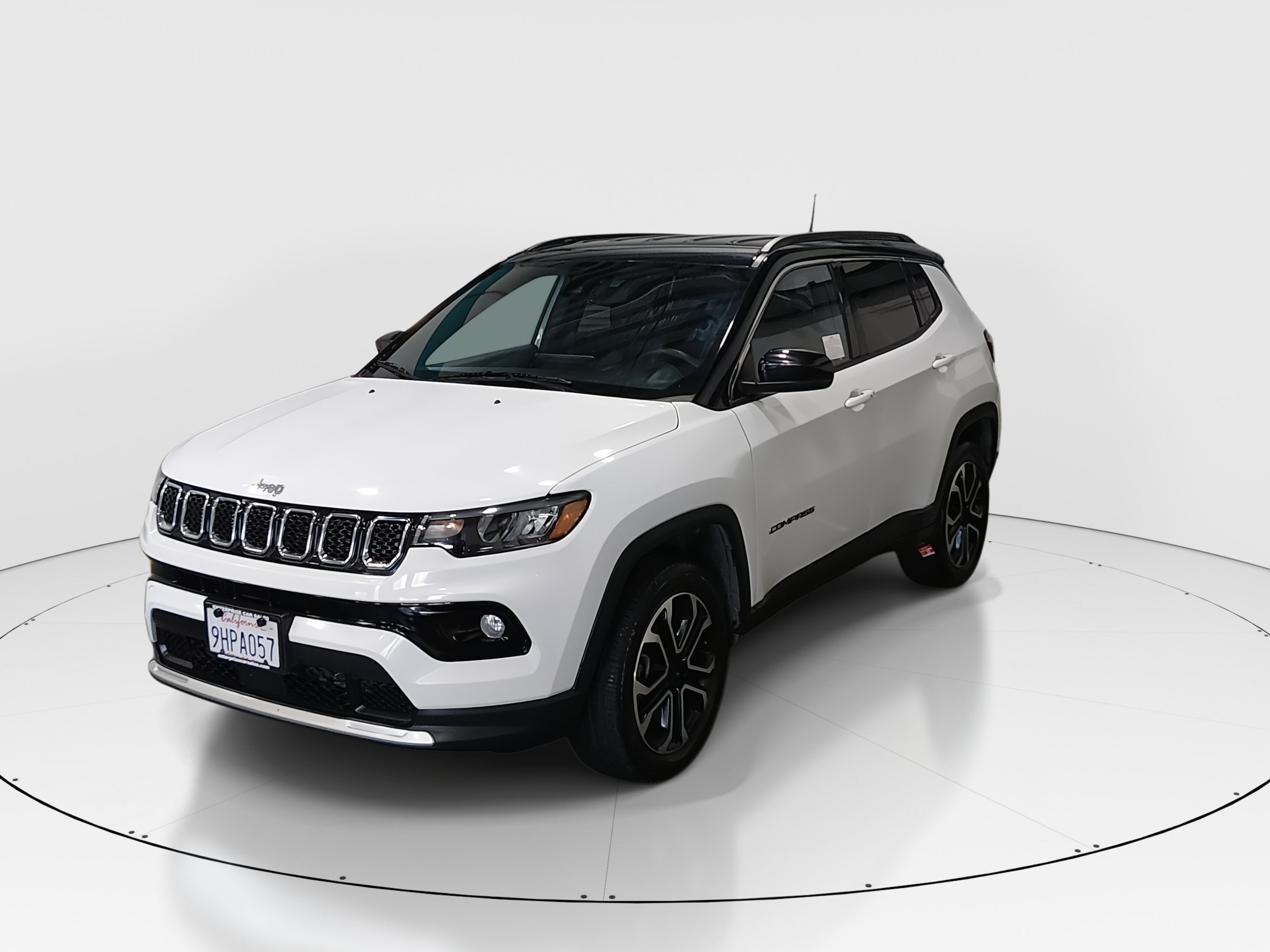 2023 Jeep Compass Limited - Photo 3