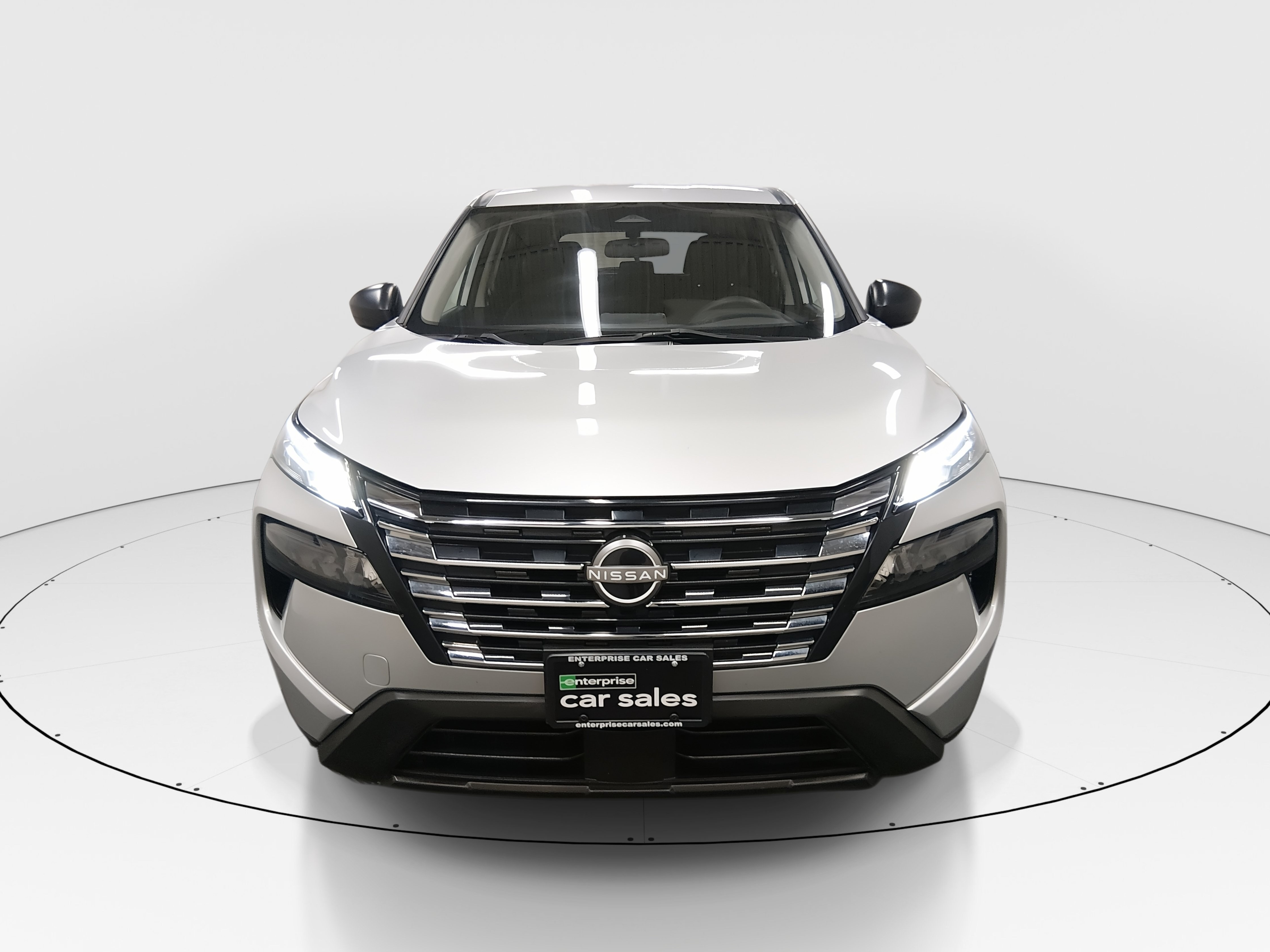2024 Nissan Rogue S - Photo 2