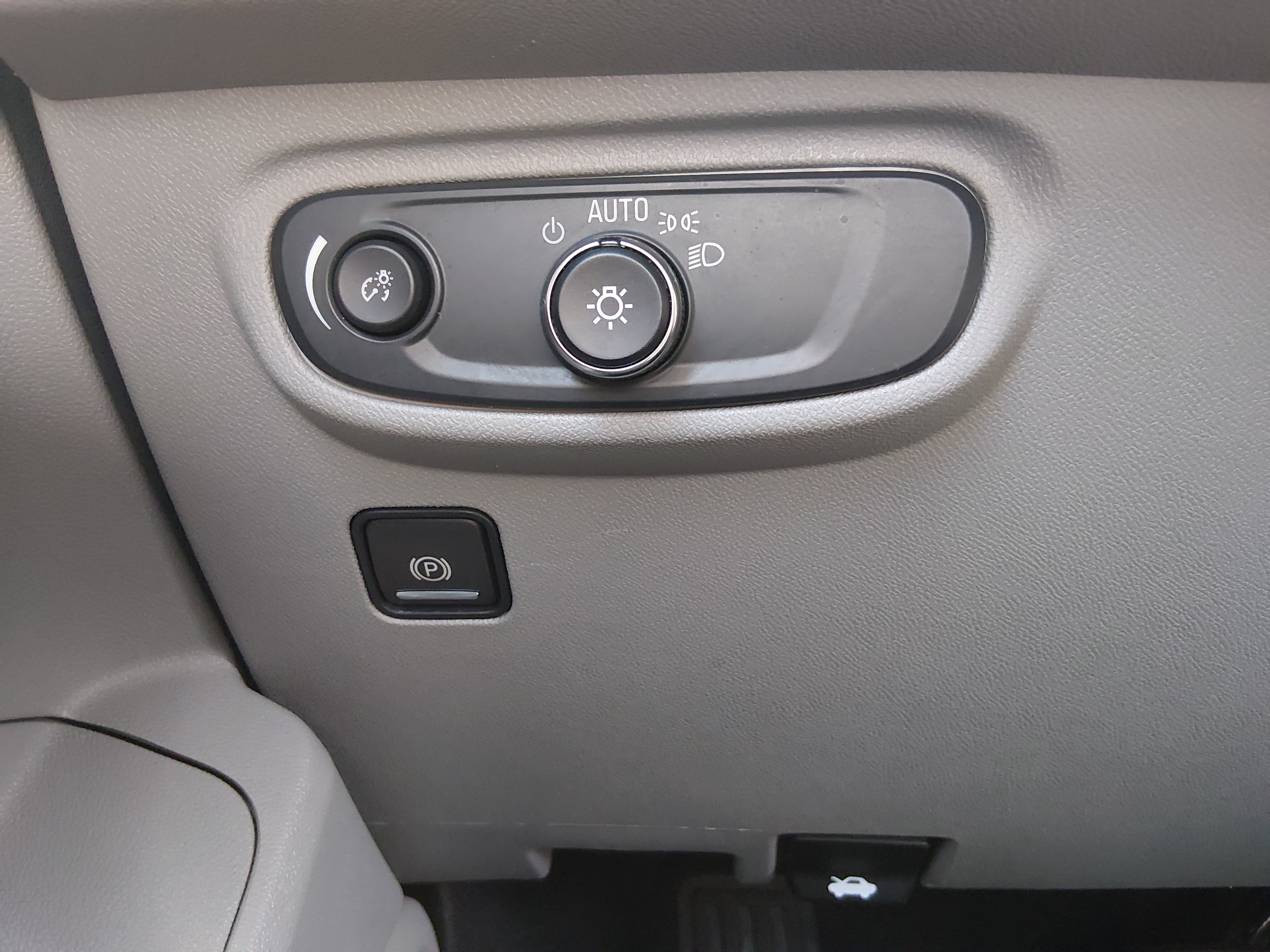 2024 GMC Terrain SLE - Photo 13