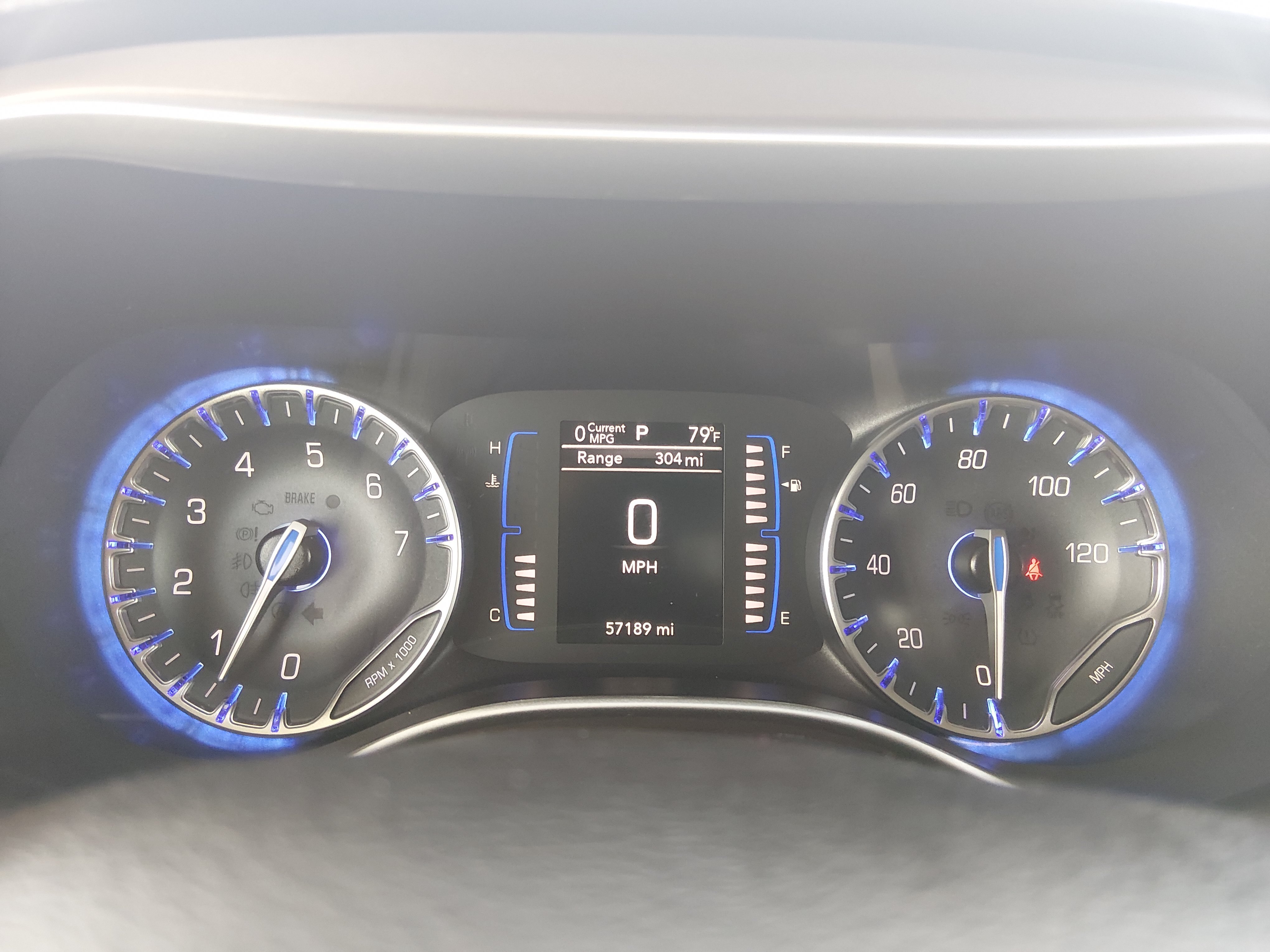 2023 Chrysler Voyager LX - Photo 14