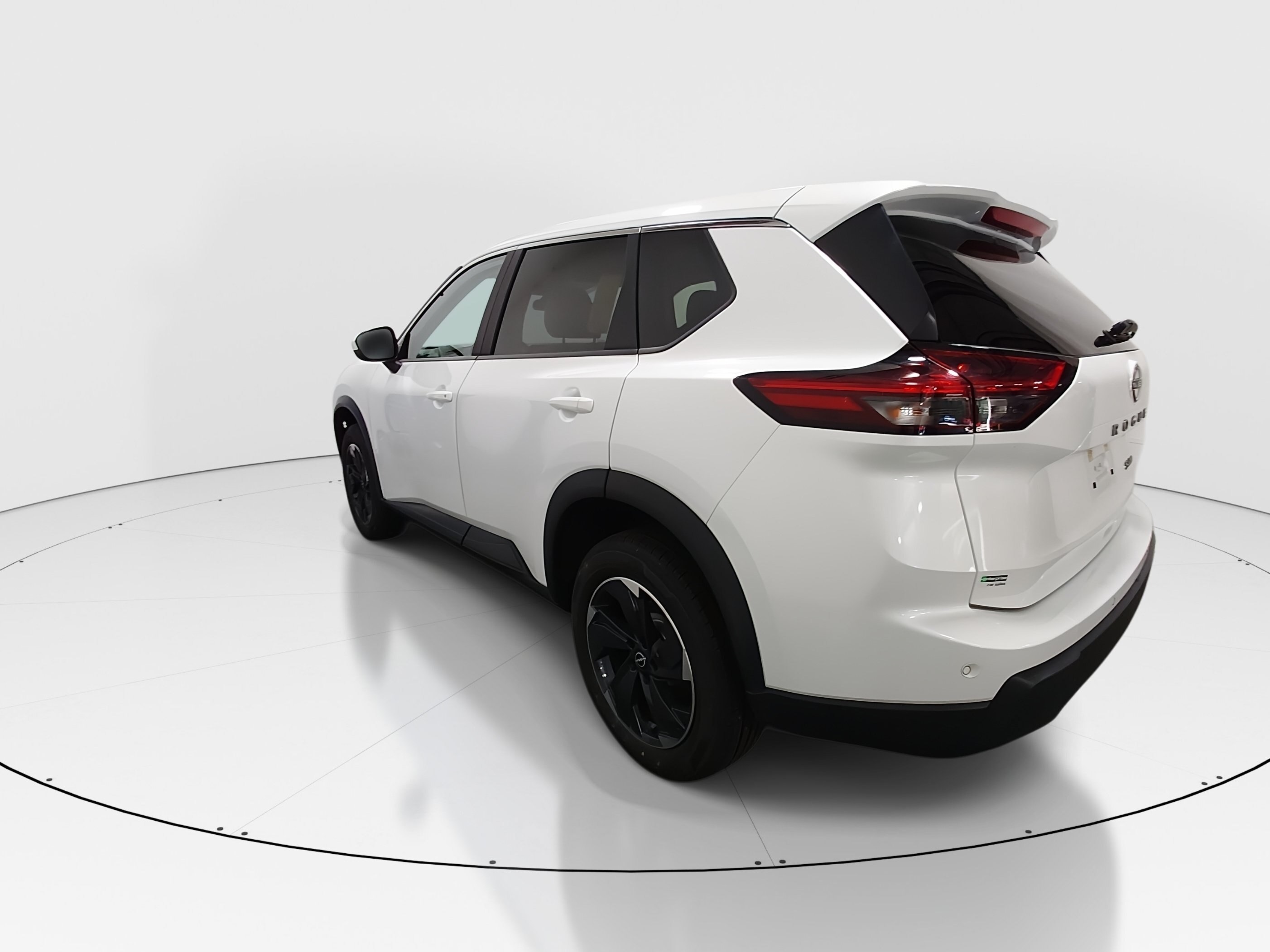 2024 Nissan Rogue SV - Photo 5