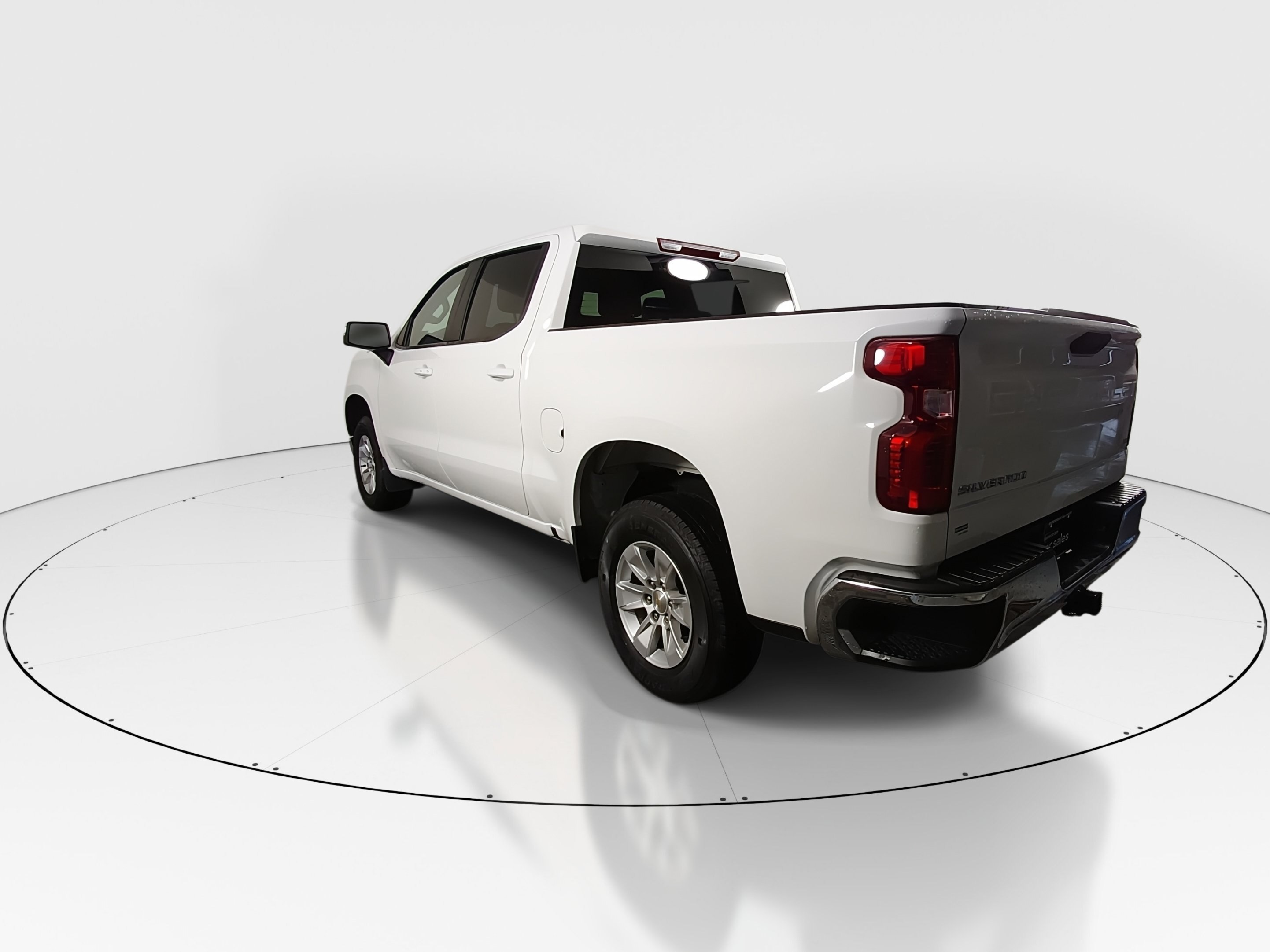 2025 Chevrolet Silverado 1500 LT - Photo 5