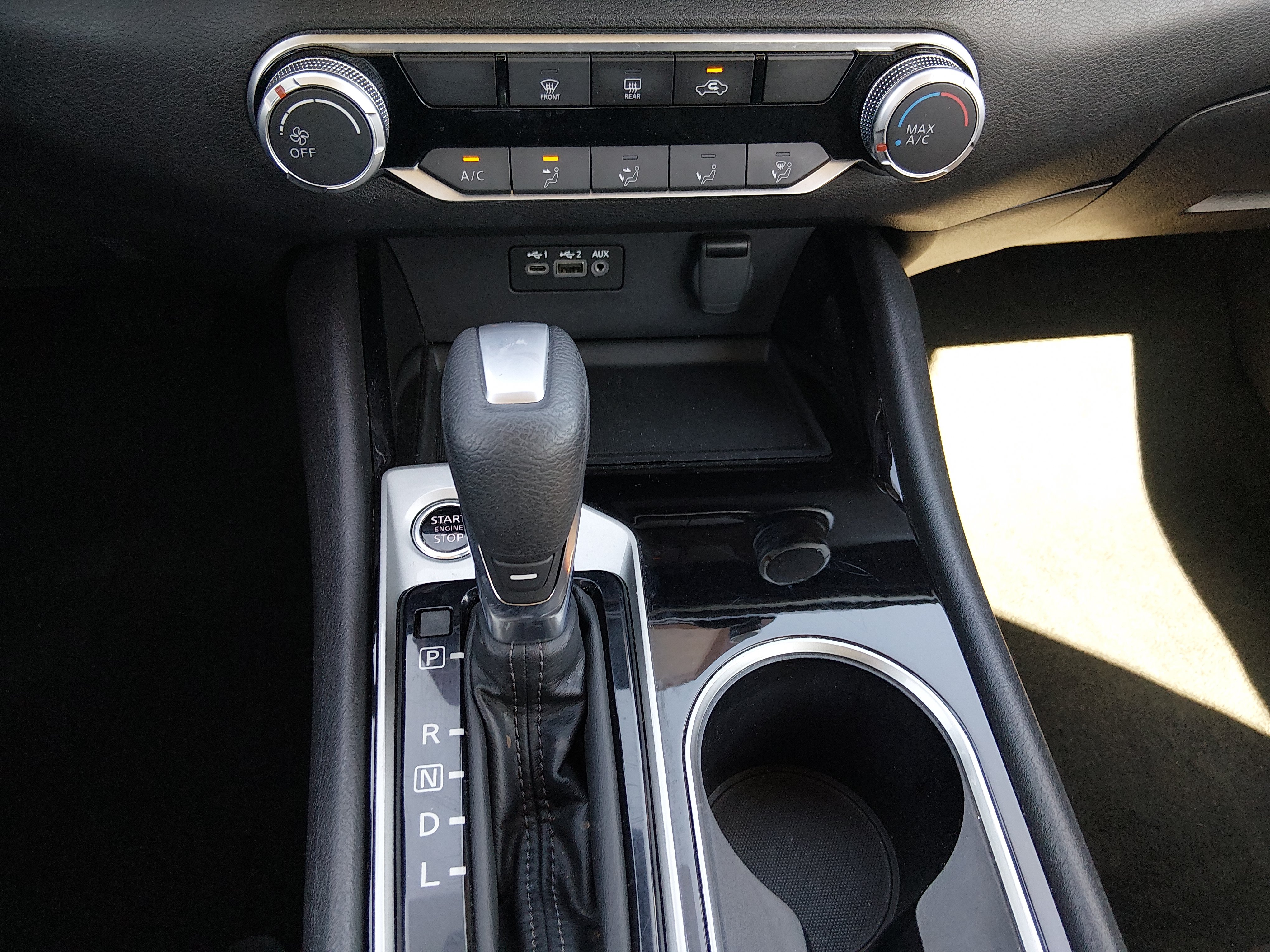 2024 Nissan Altima SV - Photo 13