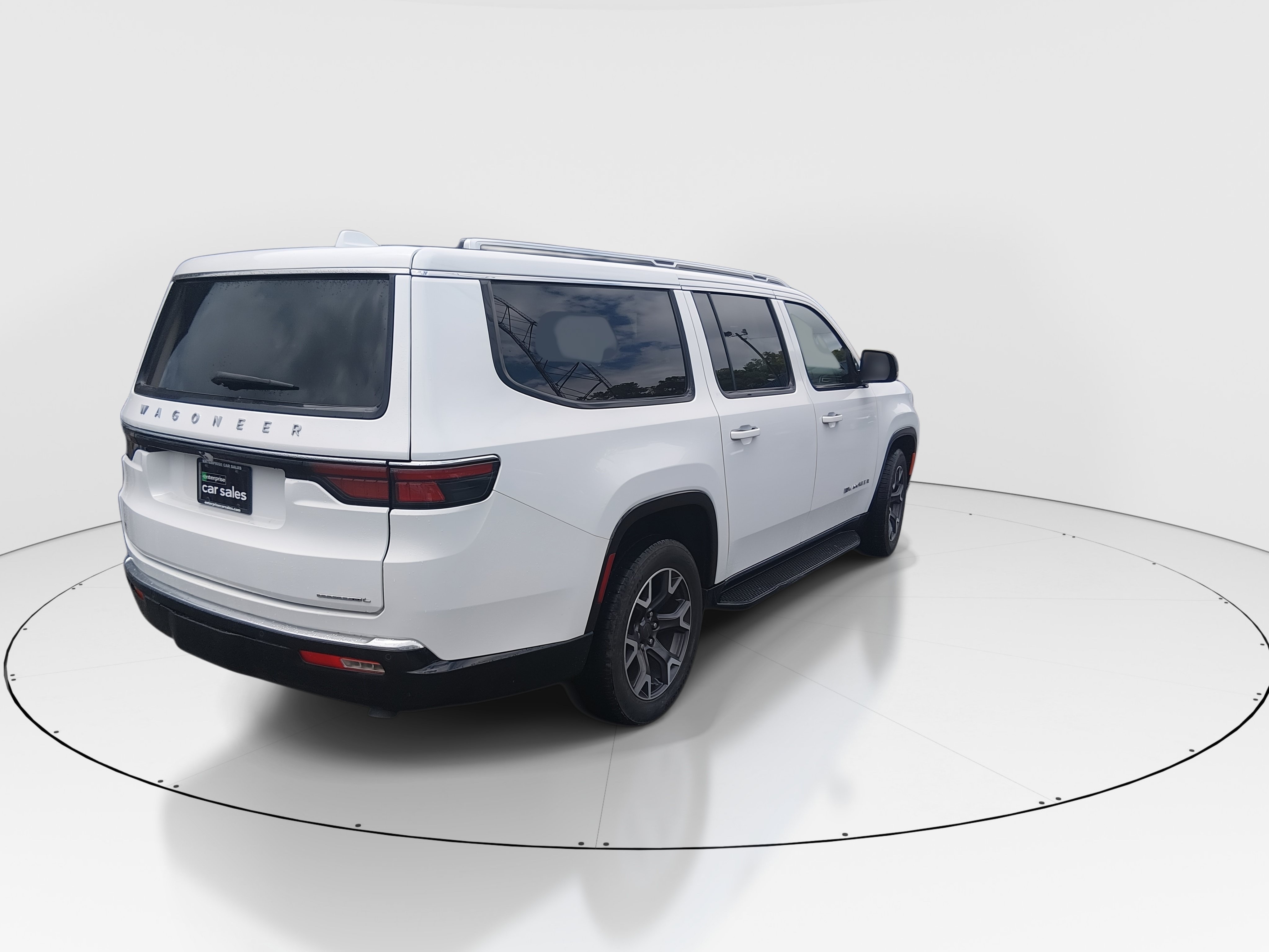 2023 Jeep Wagoneer L Series III - Photo 7