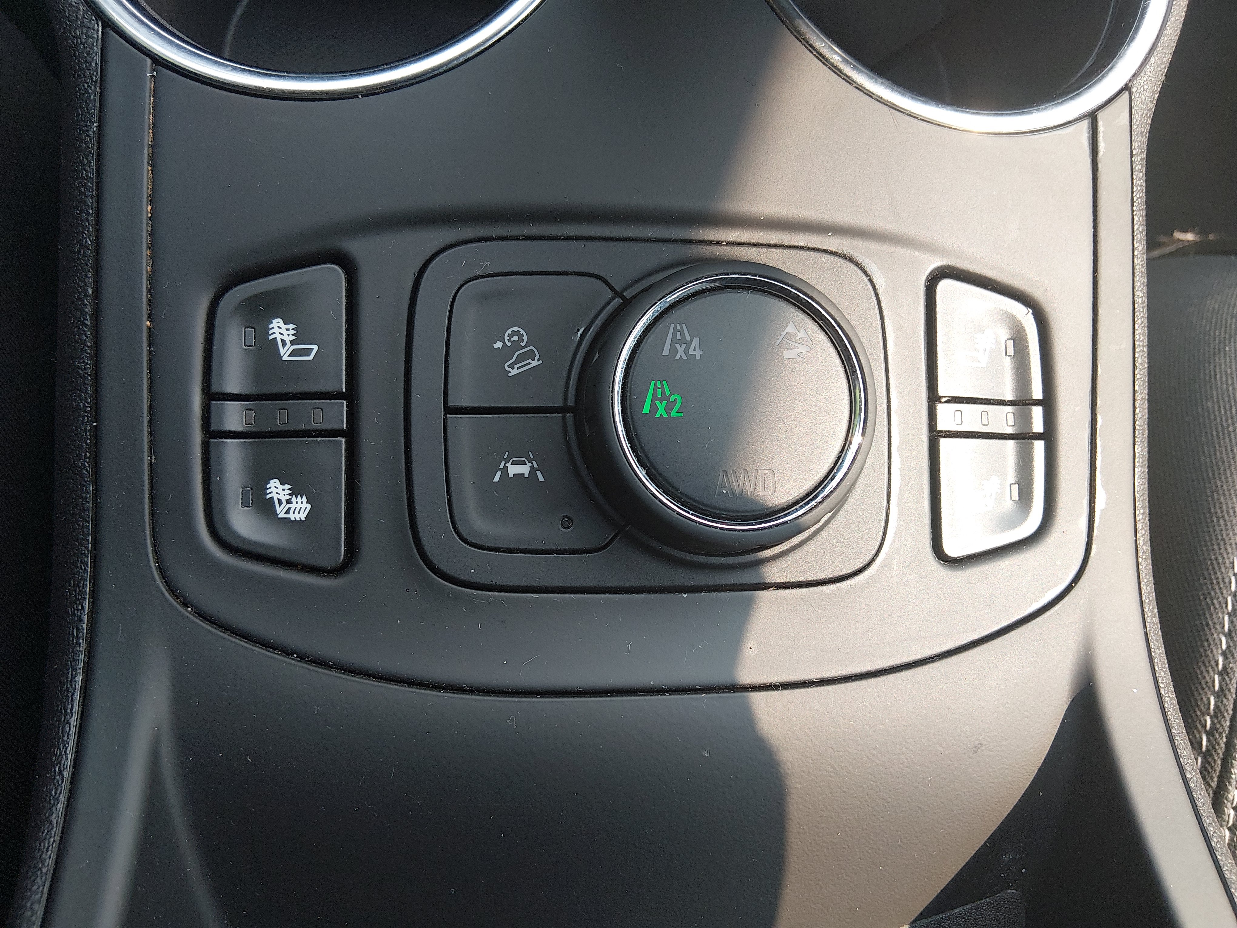 2024 GMC Terrain SLT - Photo 17