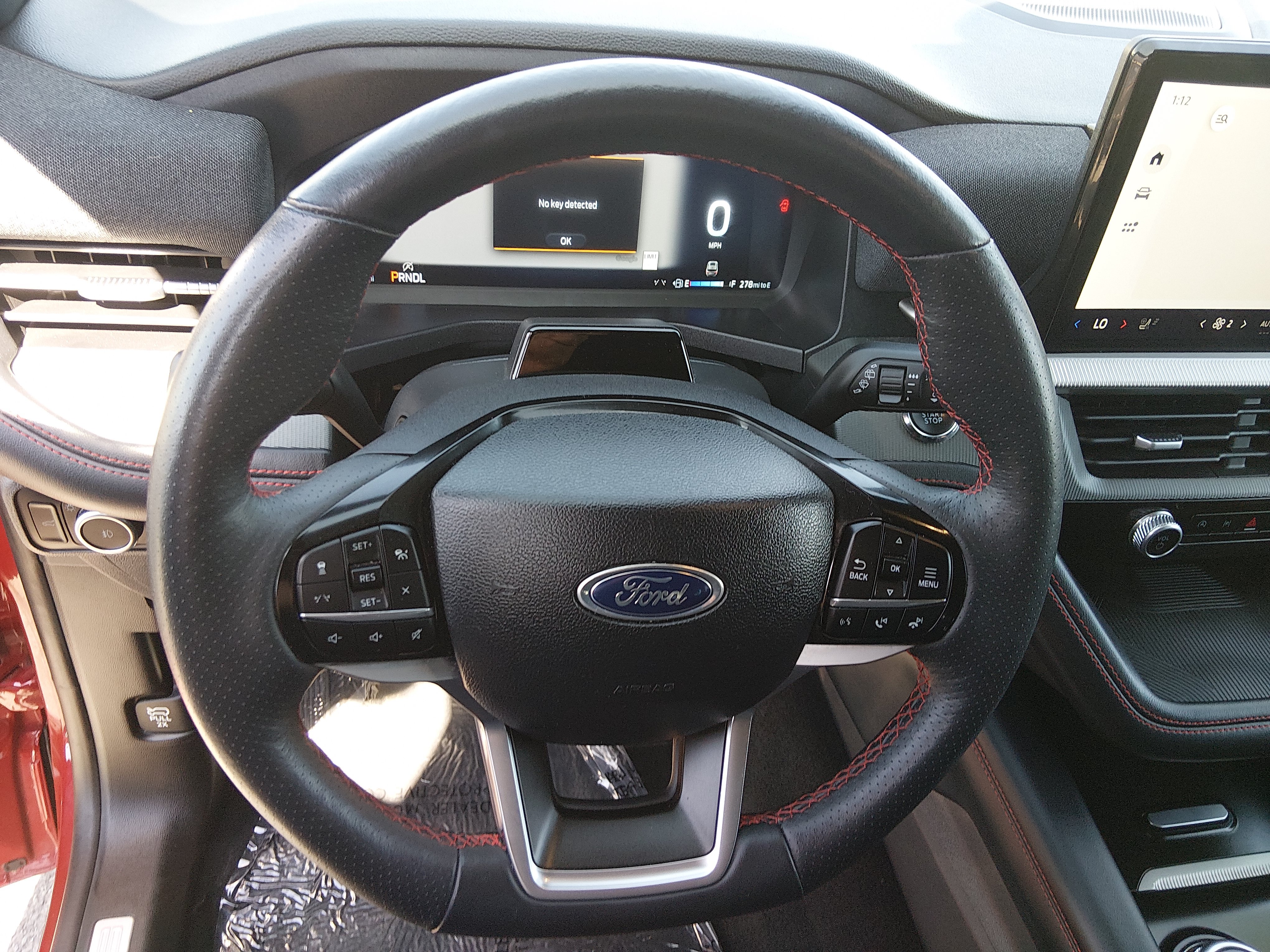 2025 Ford Explorer ST-LINE - Photo 12
