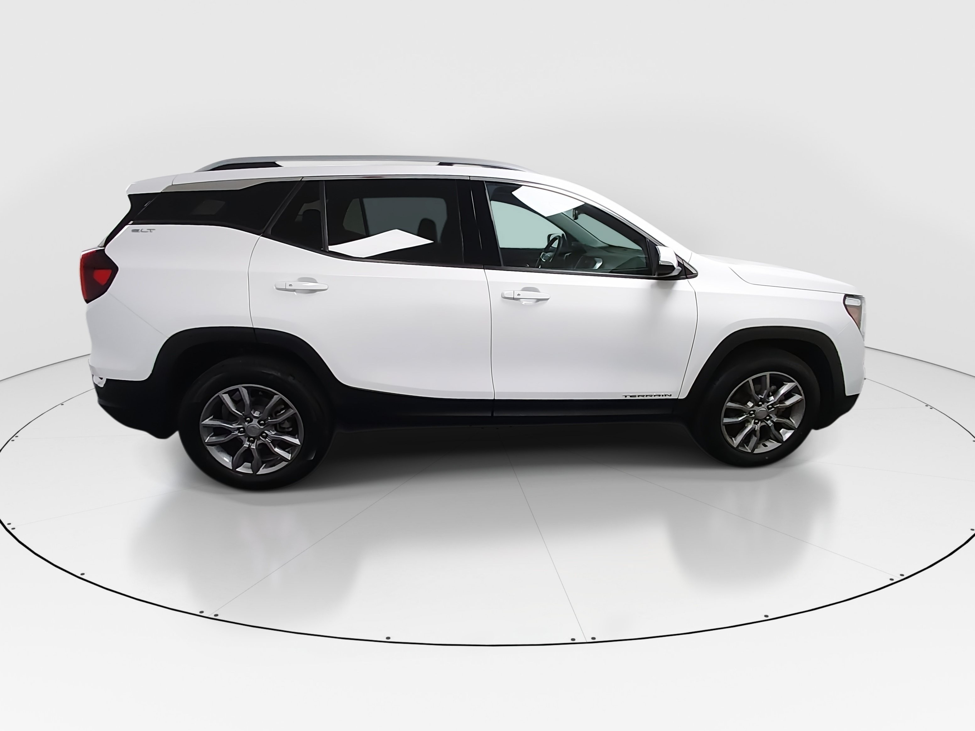 2024 GMC Terrain SLT - Photo 8
