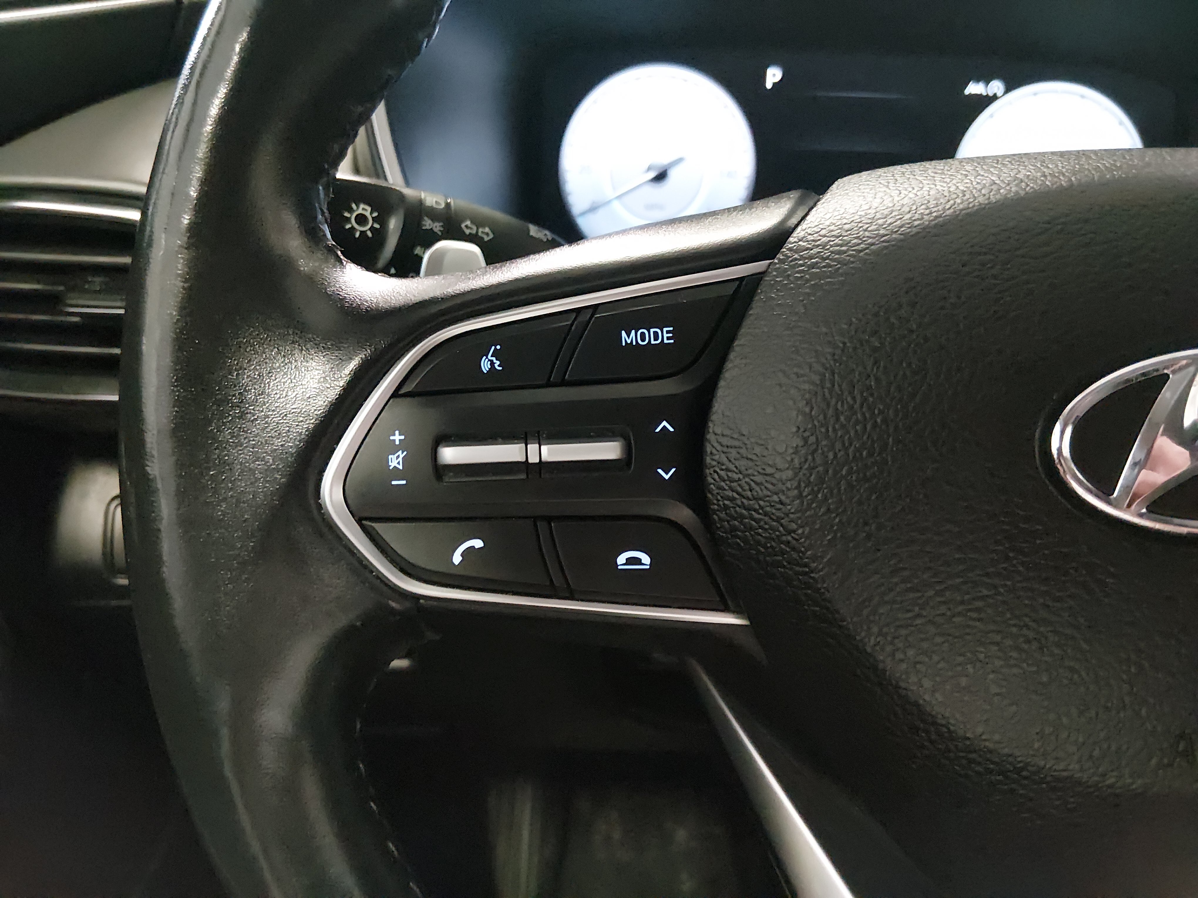2023 Hyundai Santa Fe Limited - Photo 9