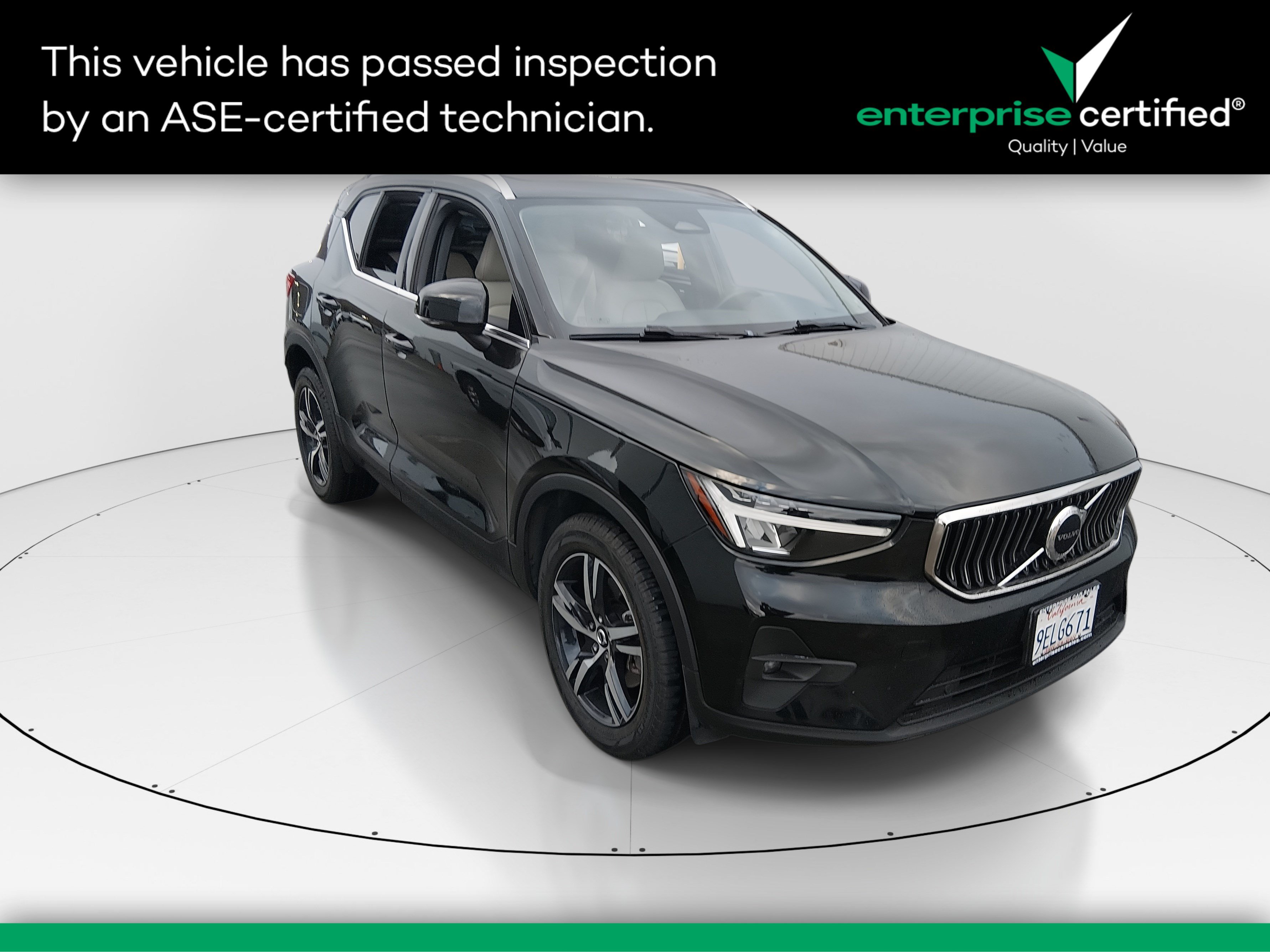 2023 Volvo XC40