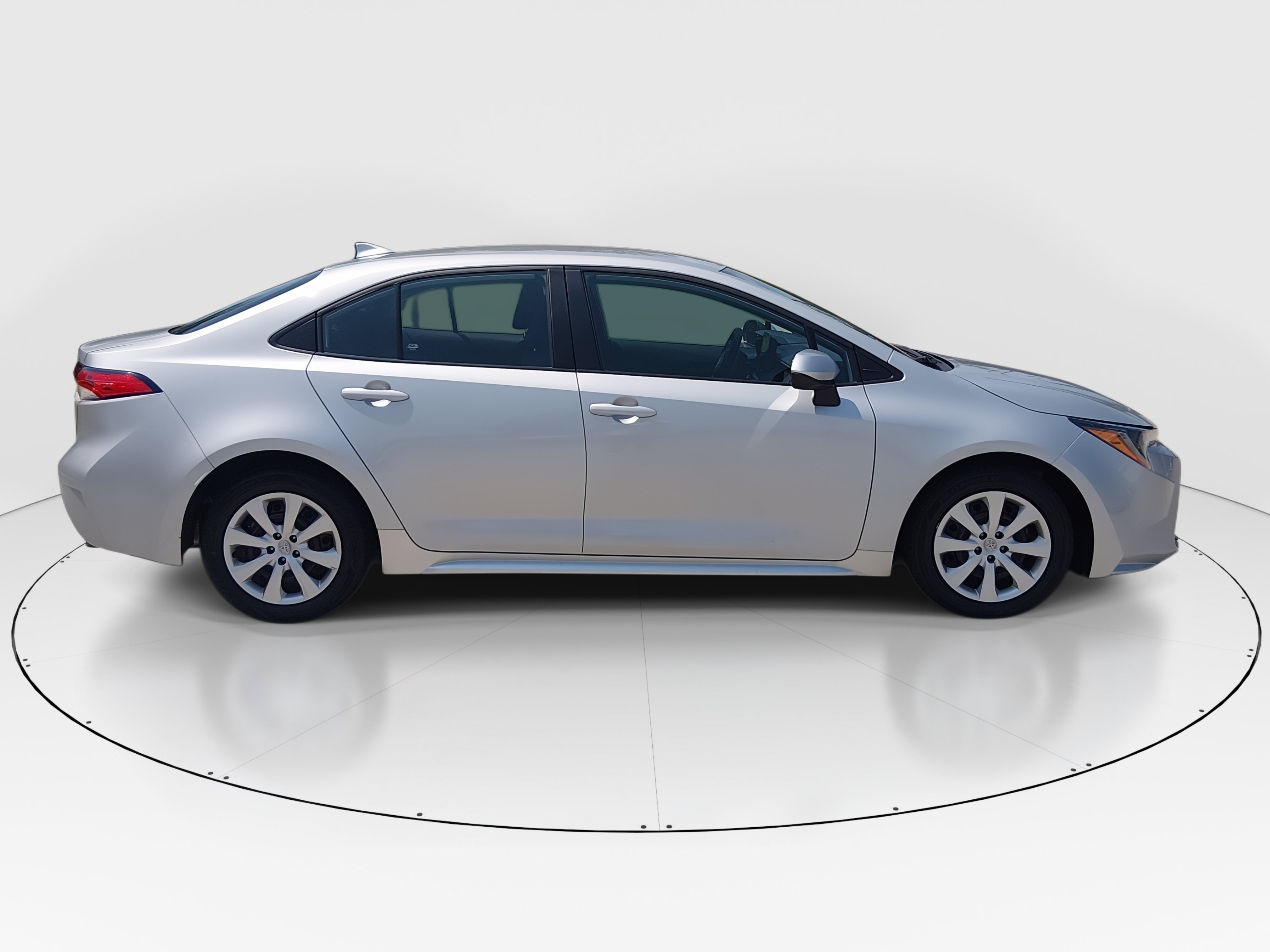 2024 Toyota Corolla LE - Photo 8