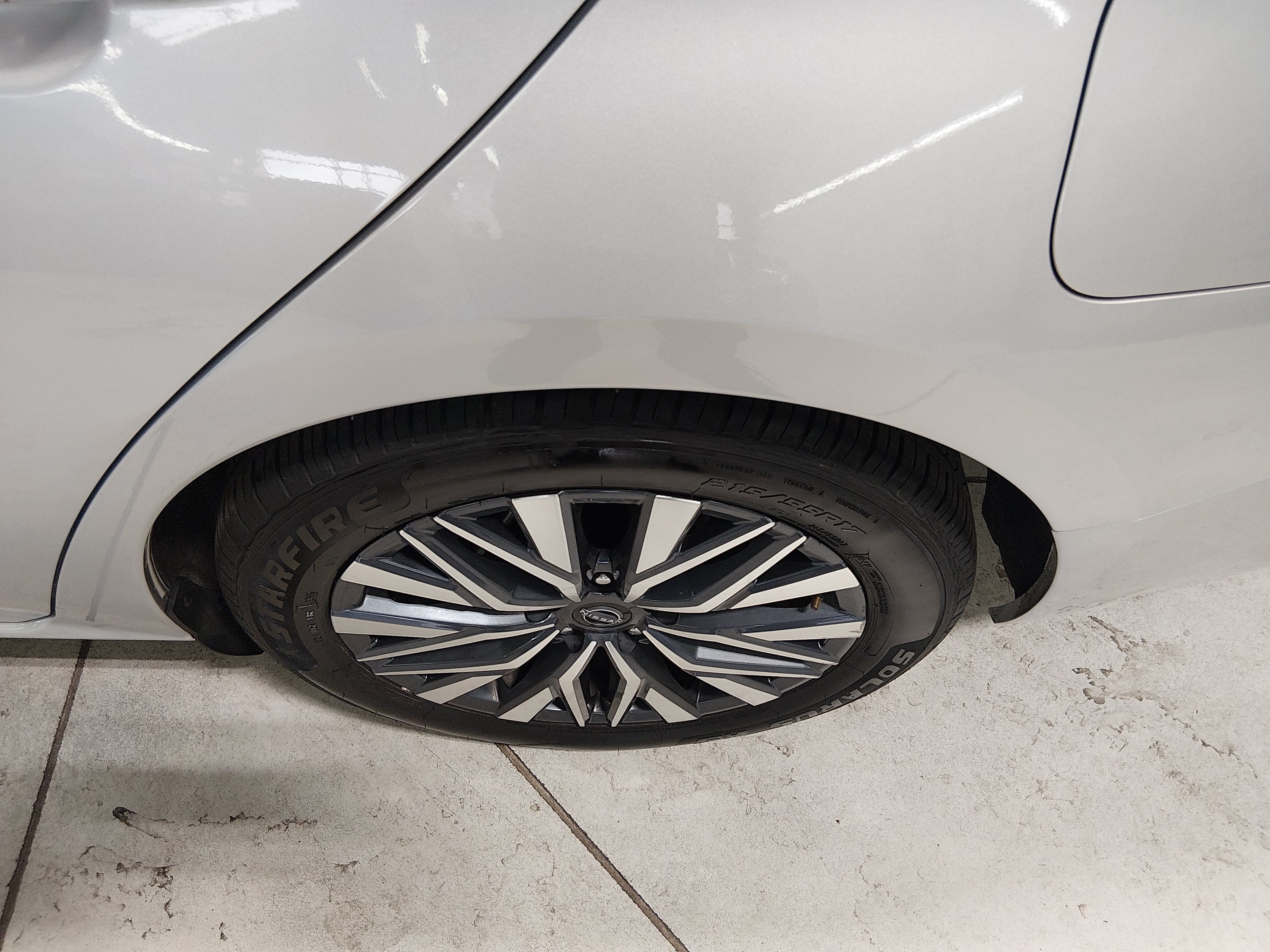 2024 Nissan Altima SV - Photo 10