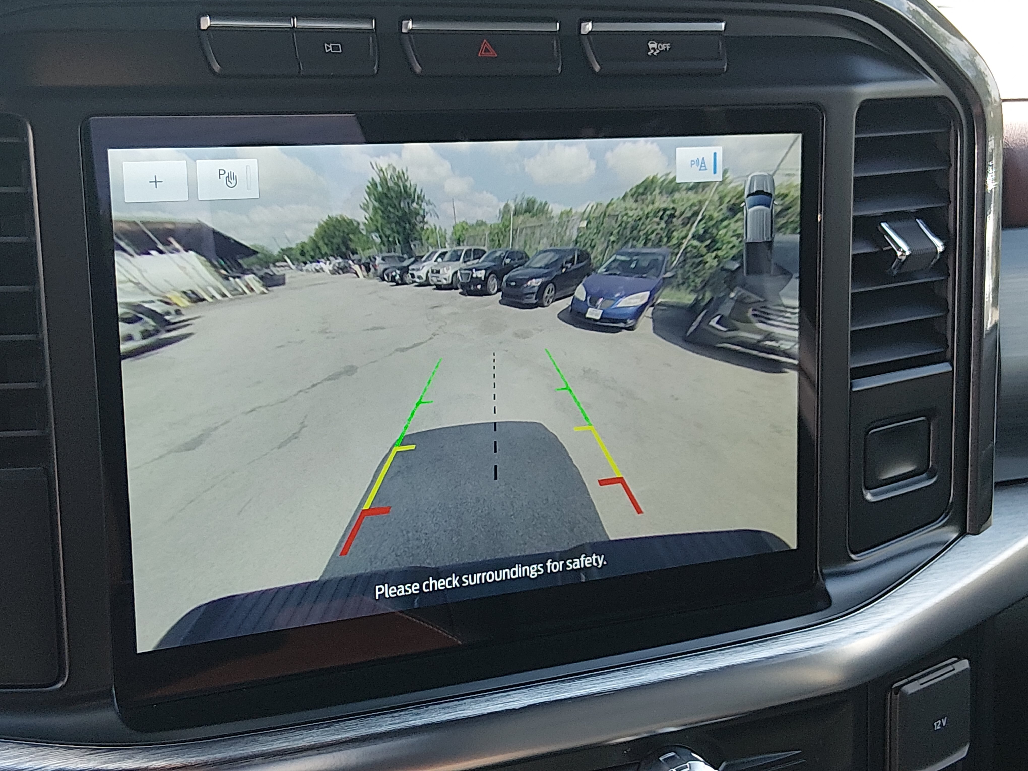 2022 Ford F-150 Lariat - Photo 17