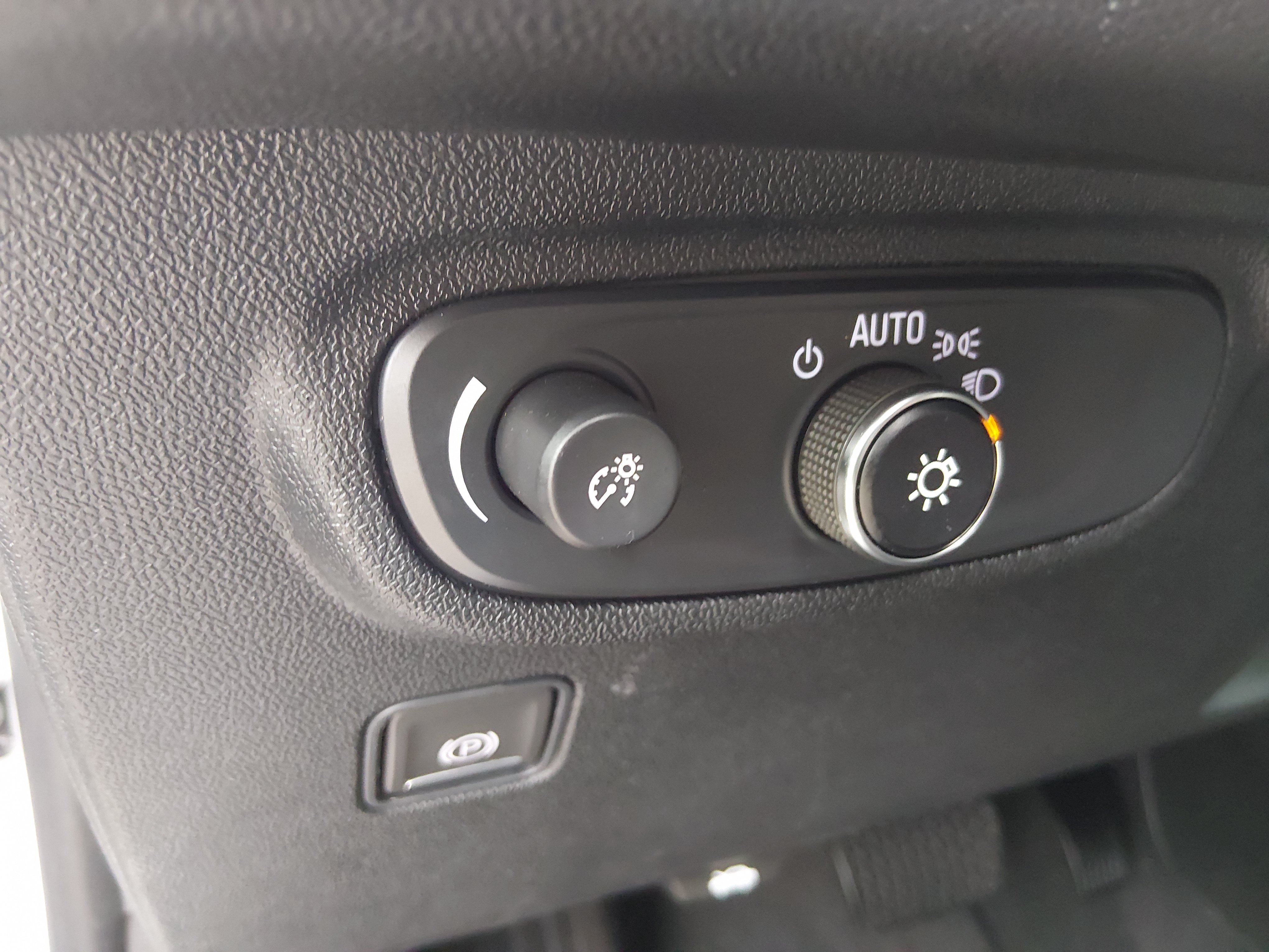 2024 GMC Terrain SLE - Photo 13