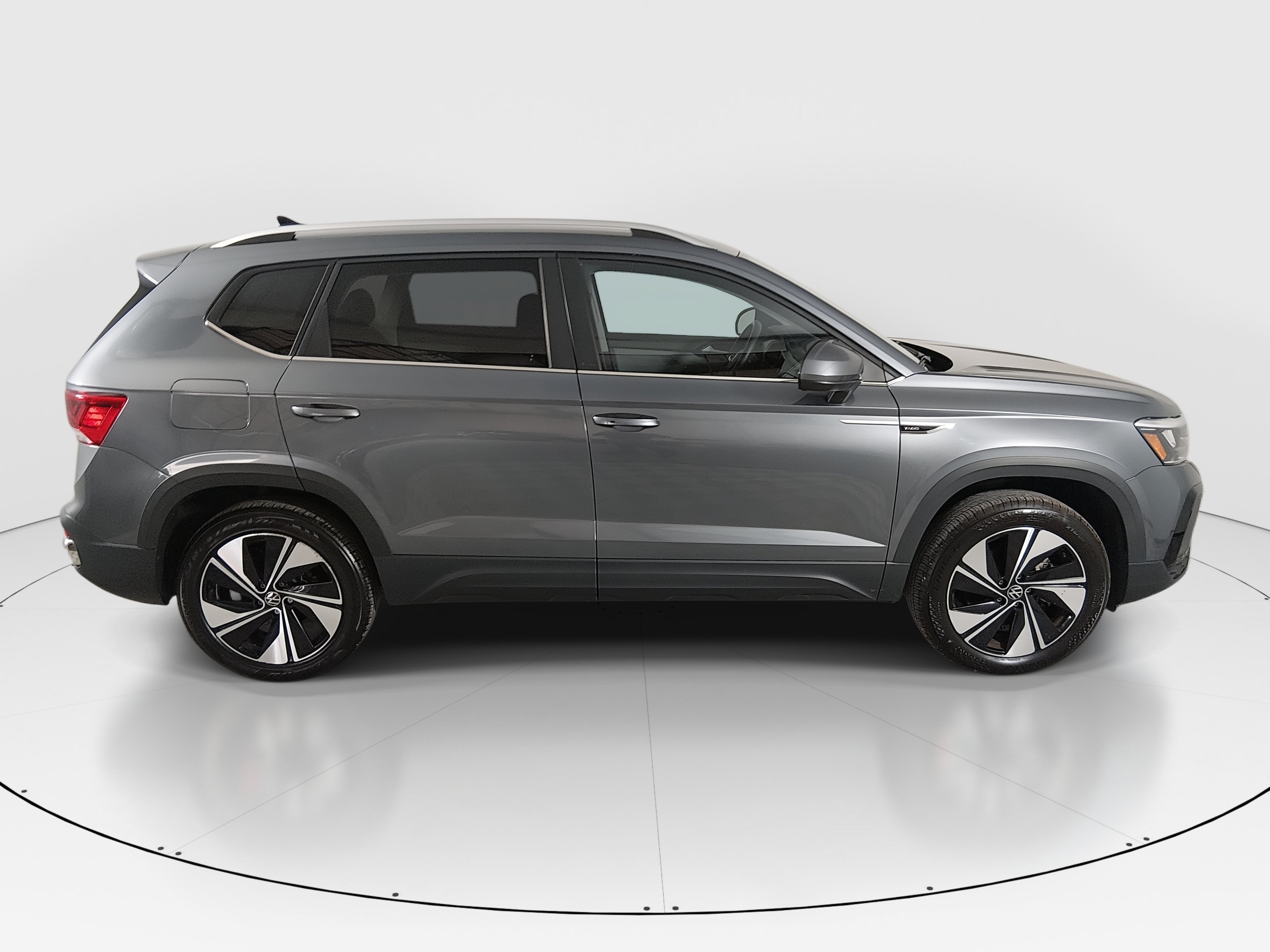 2024 Volkswagen Taos SE - Photo 8