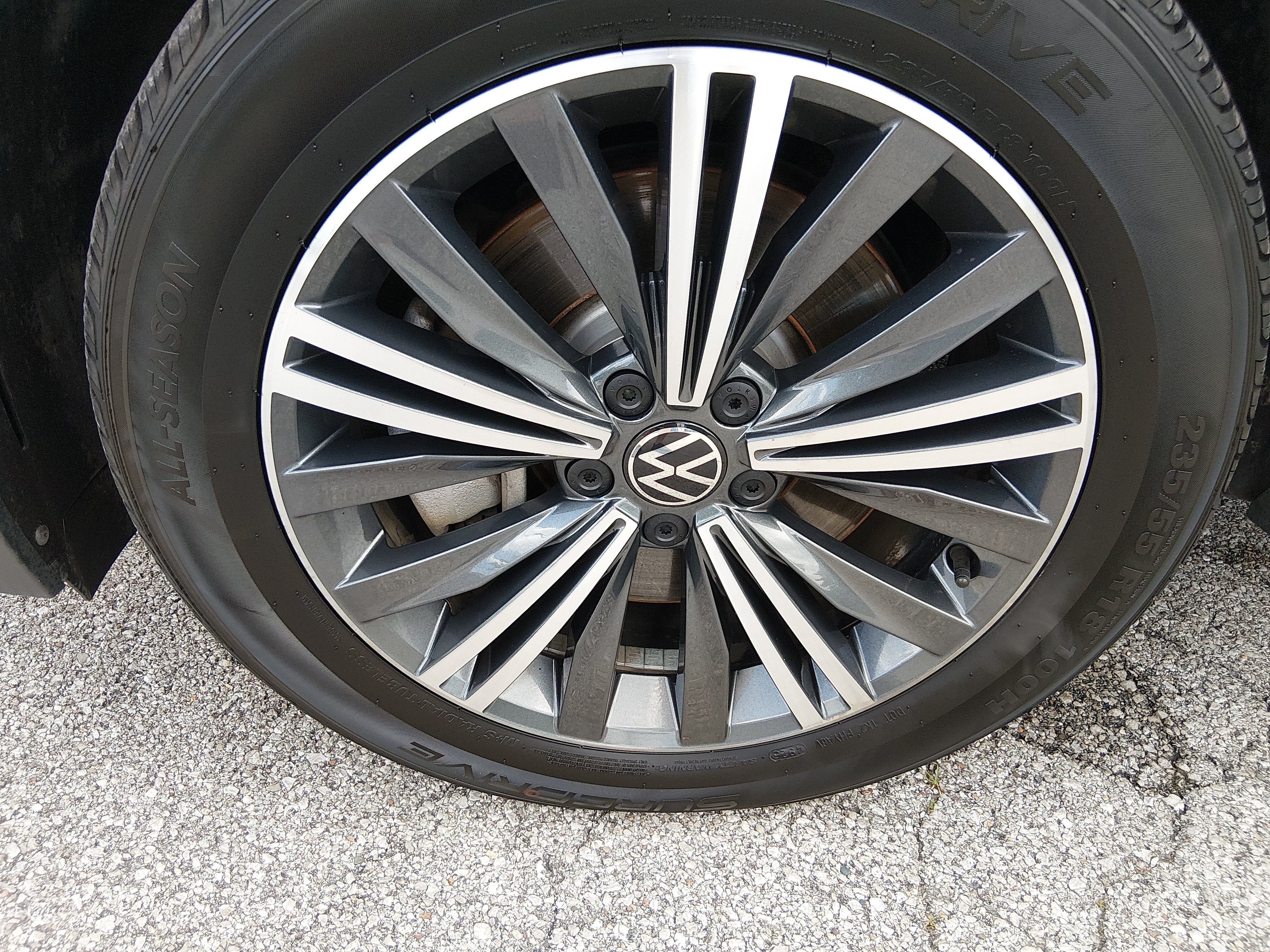 2024 Volkswagen Tiguan Wolfsburg Edition - Photo 10