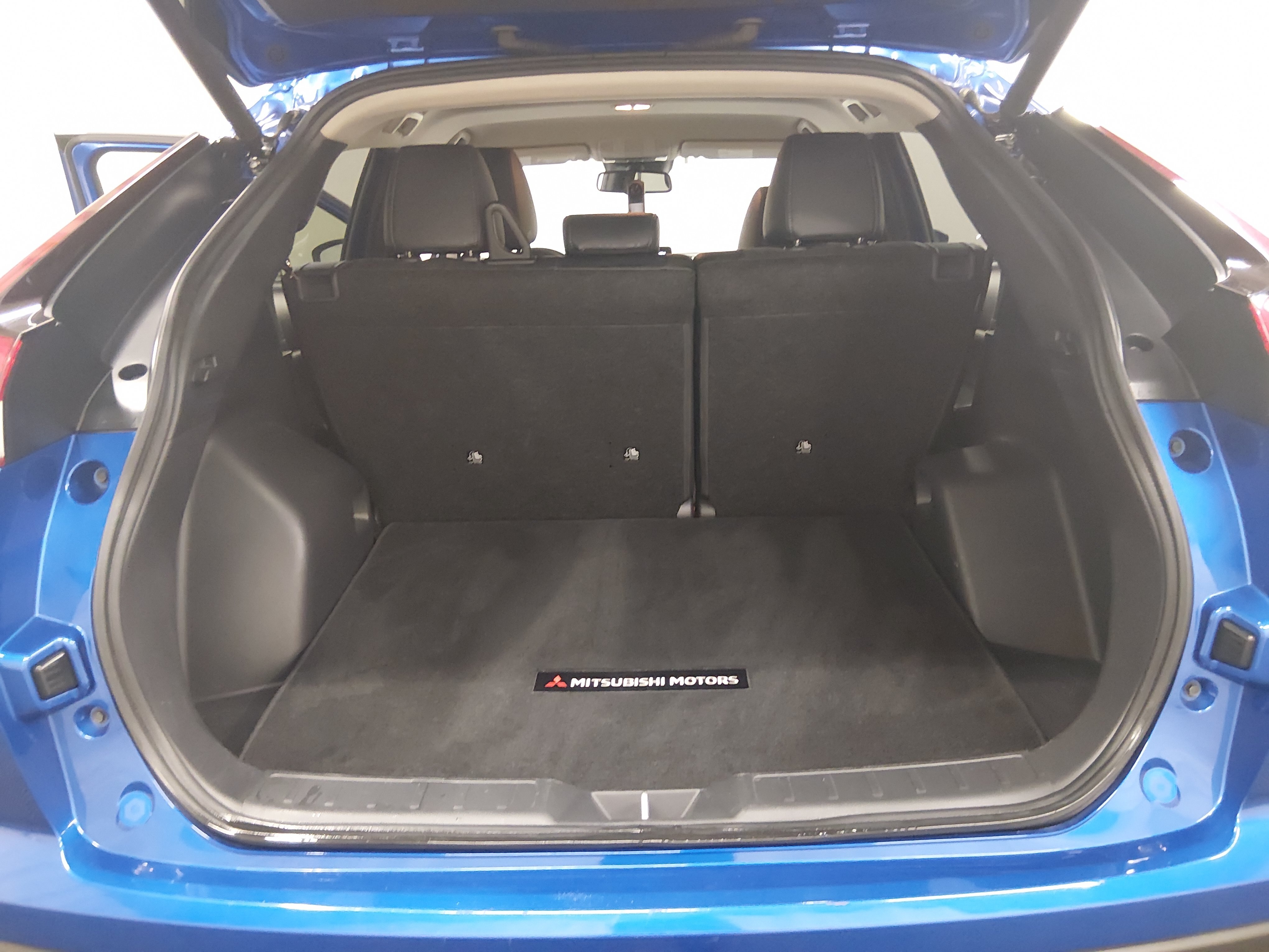 2025 Mitsubishi Eclipse Cross SE - Photo 11