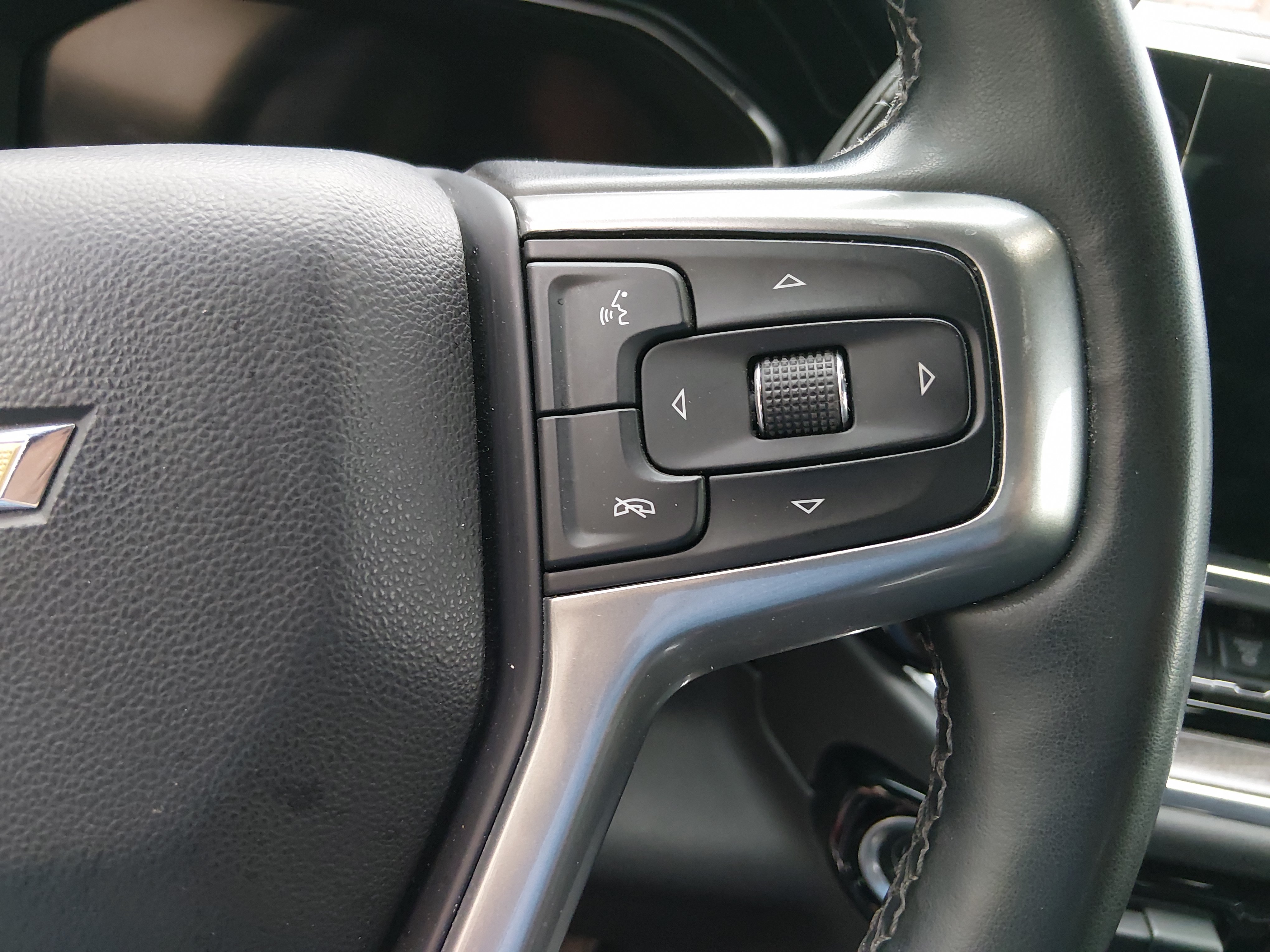2024 Chevrolet Silverado 2500HD LTZ - Photo 13
