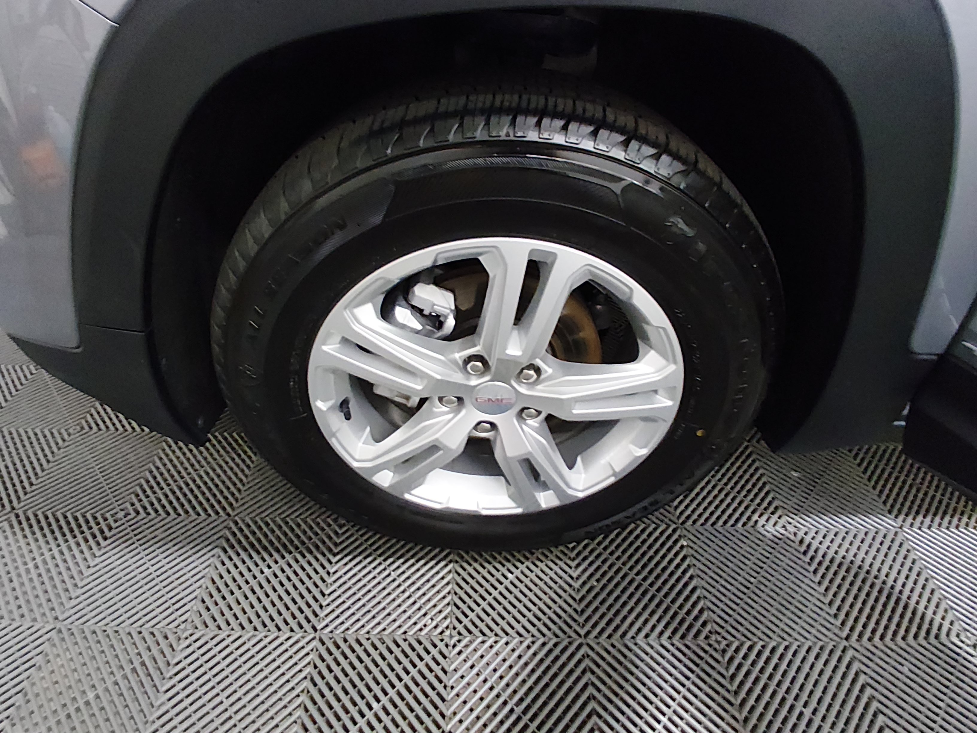 2024 GMC Terrain SLE - Photo 10