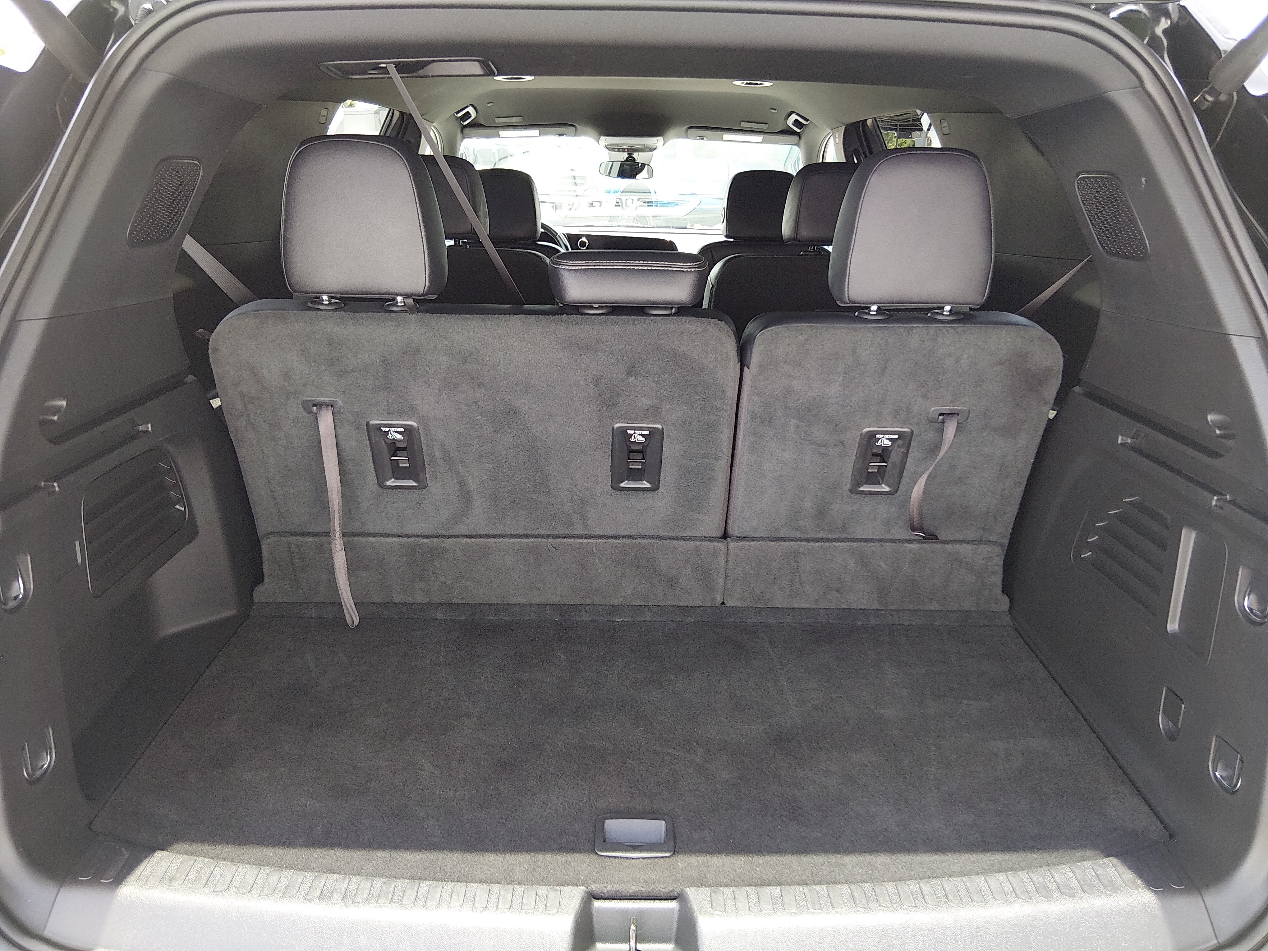 2025 Chevrolet Traverse LT - Photo 11