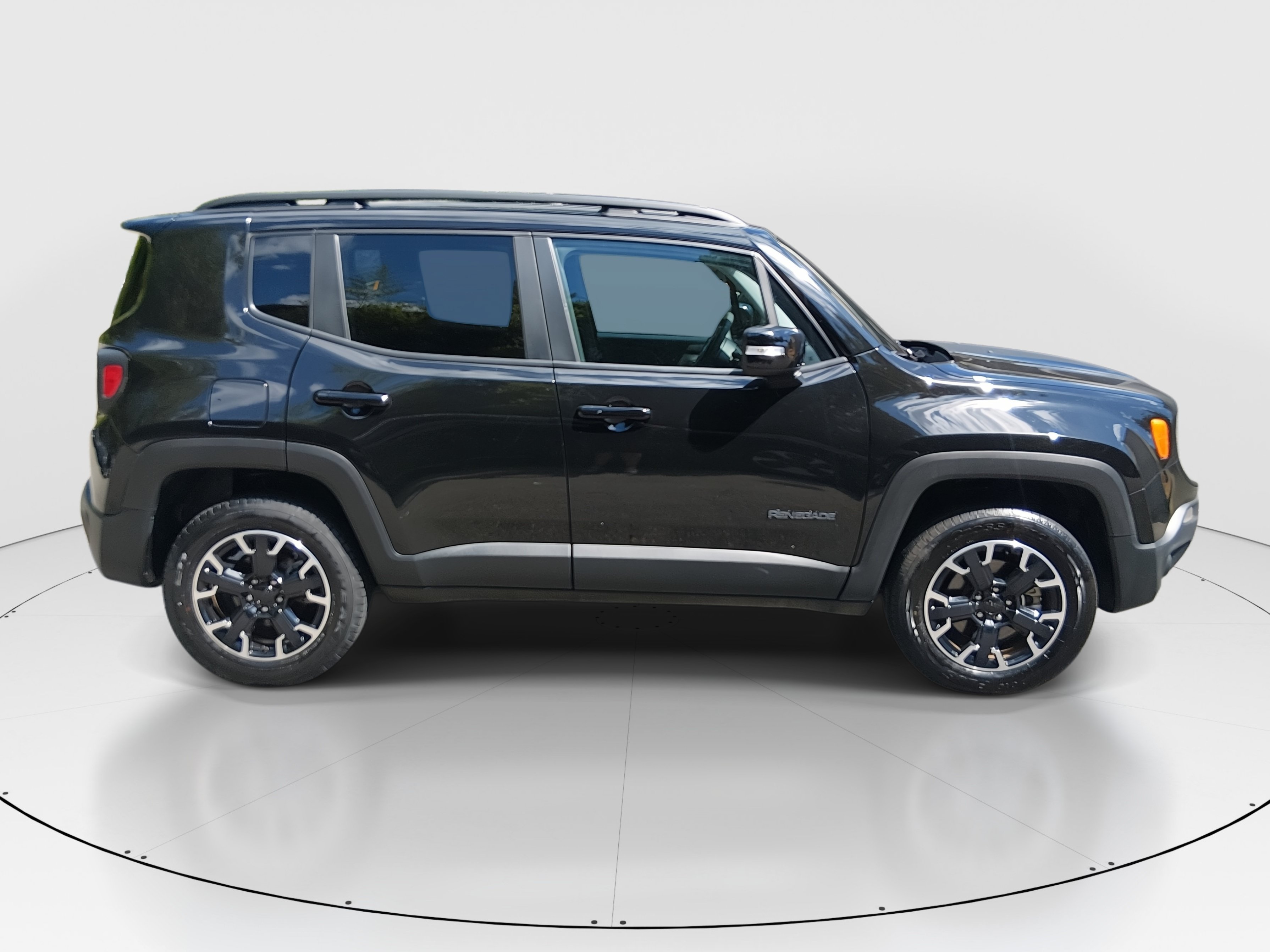 2023 Jeep Renegade Upland - Photo 8