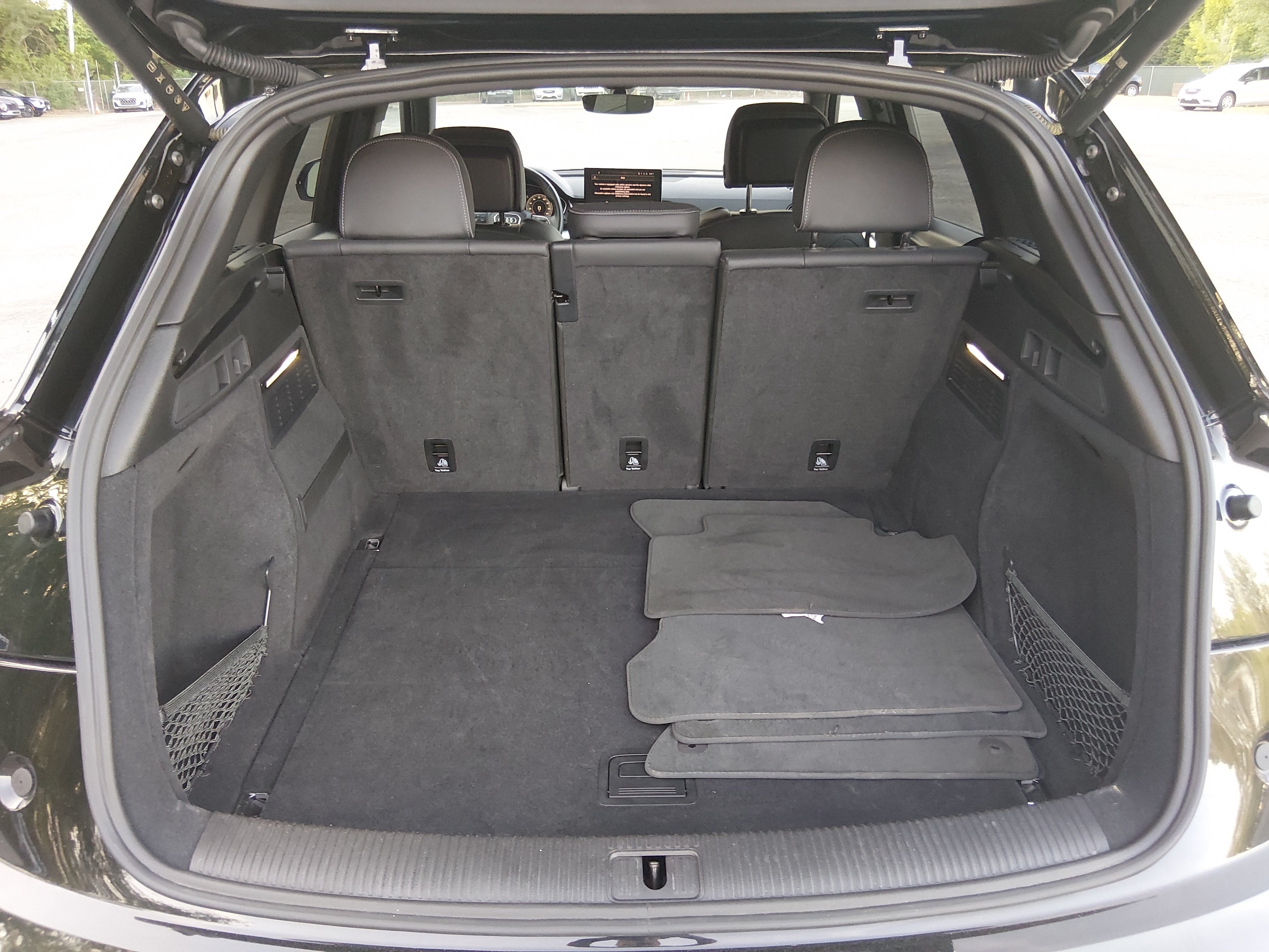 2025 Audi Q5 Premium - Photo 11