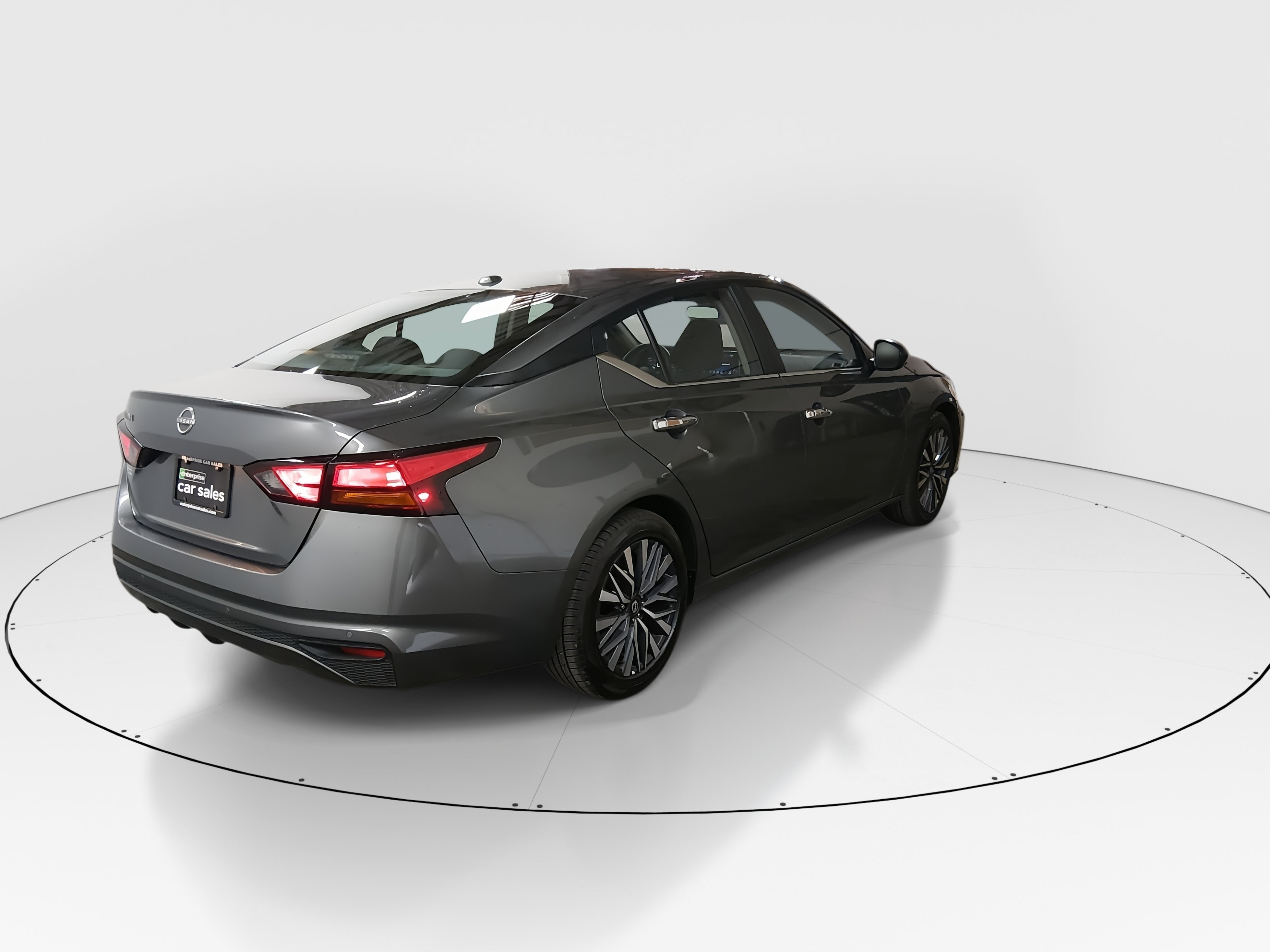 2025 Nissan Altima SV - Photo 7