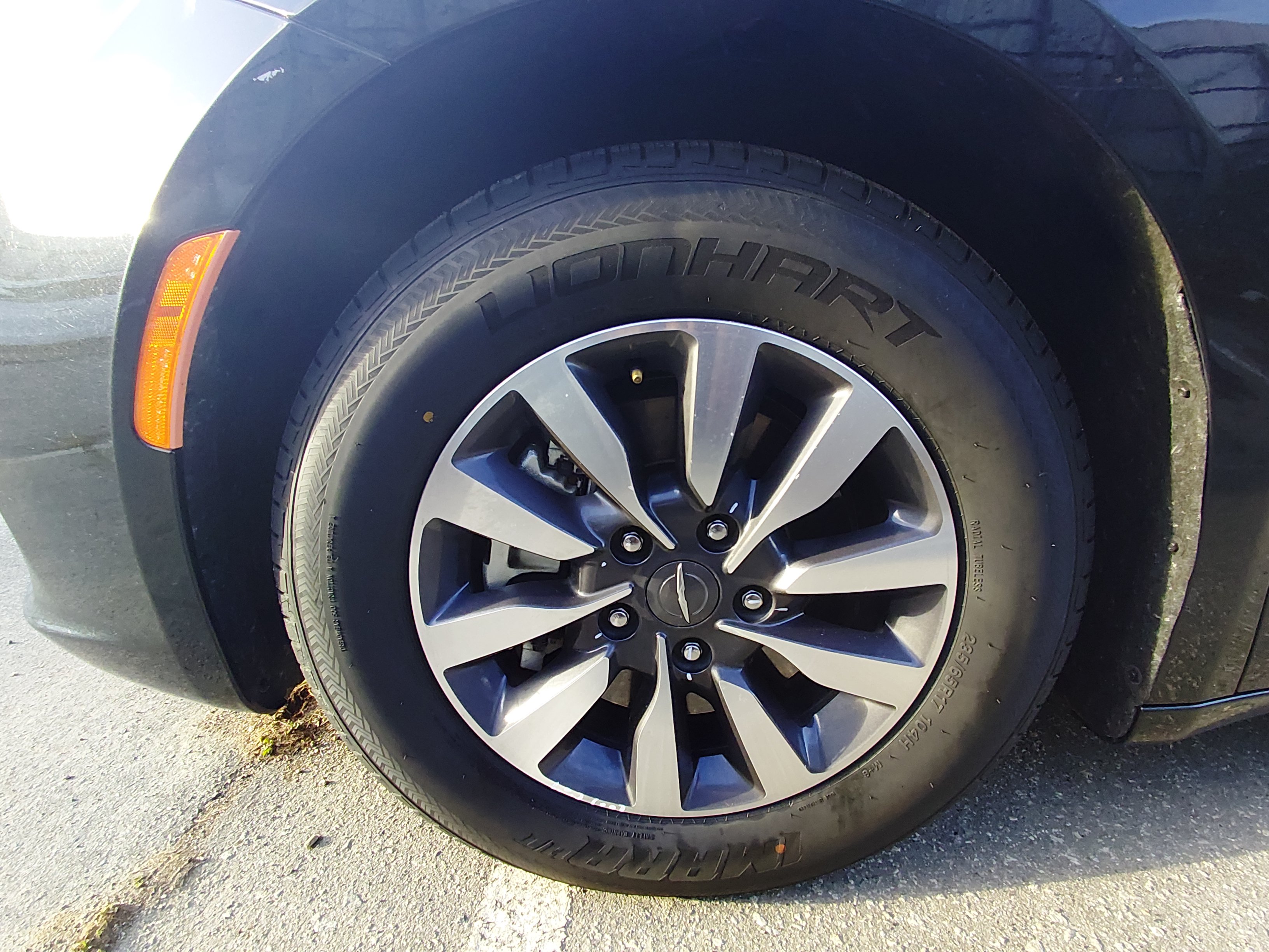 2023 Chrysler Pacifica Hybrid Limited - Photo 10