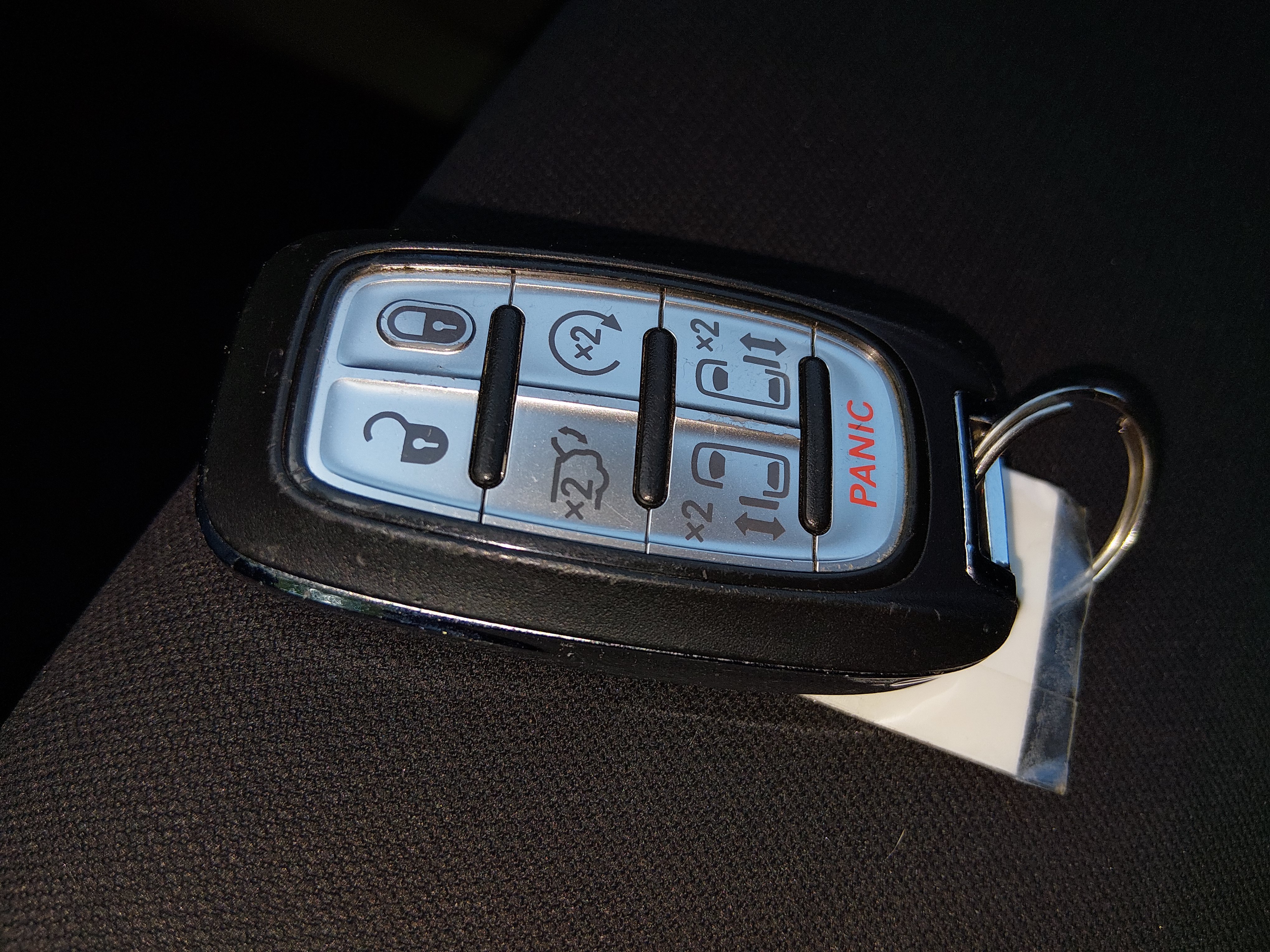 2023 Chrysler Voyager LX - Photo 15