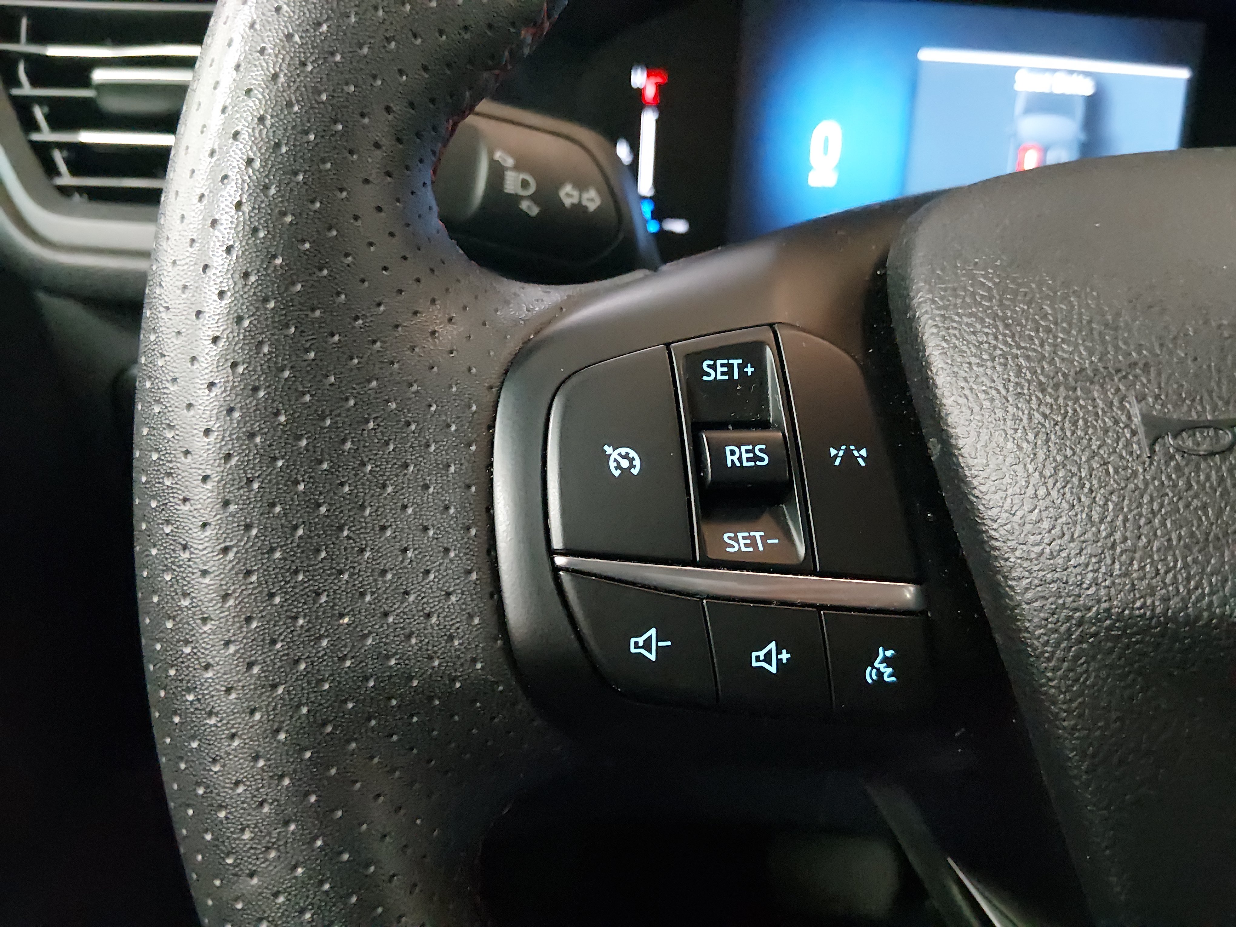 2025 Ford Escape ST-Line - Photo 12