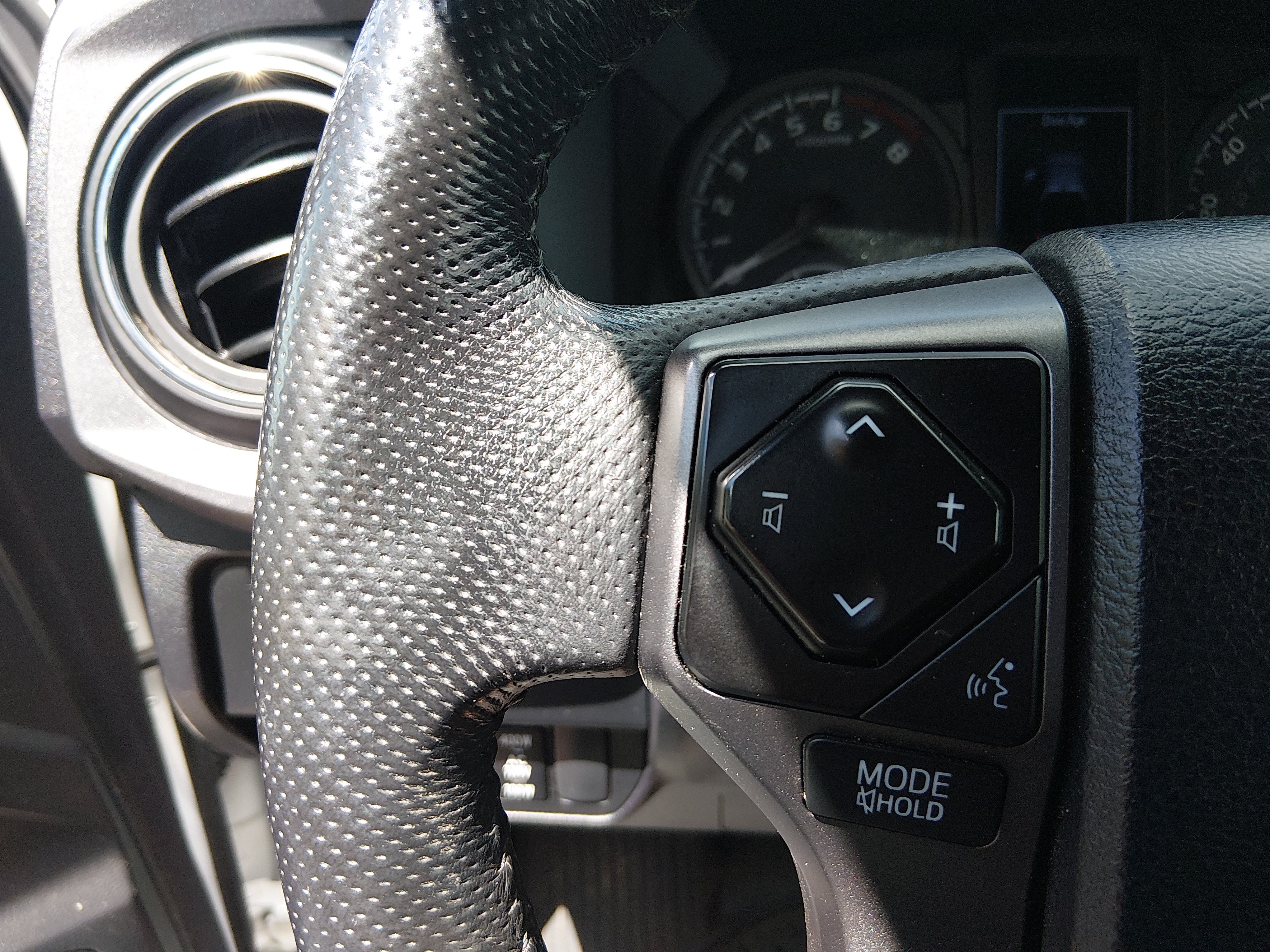 2023 Toyota Tacoma TRD Off Road - Photo 12