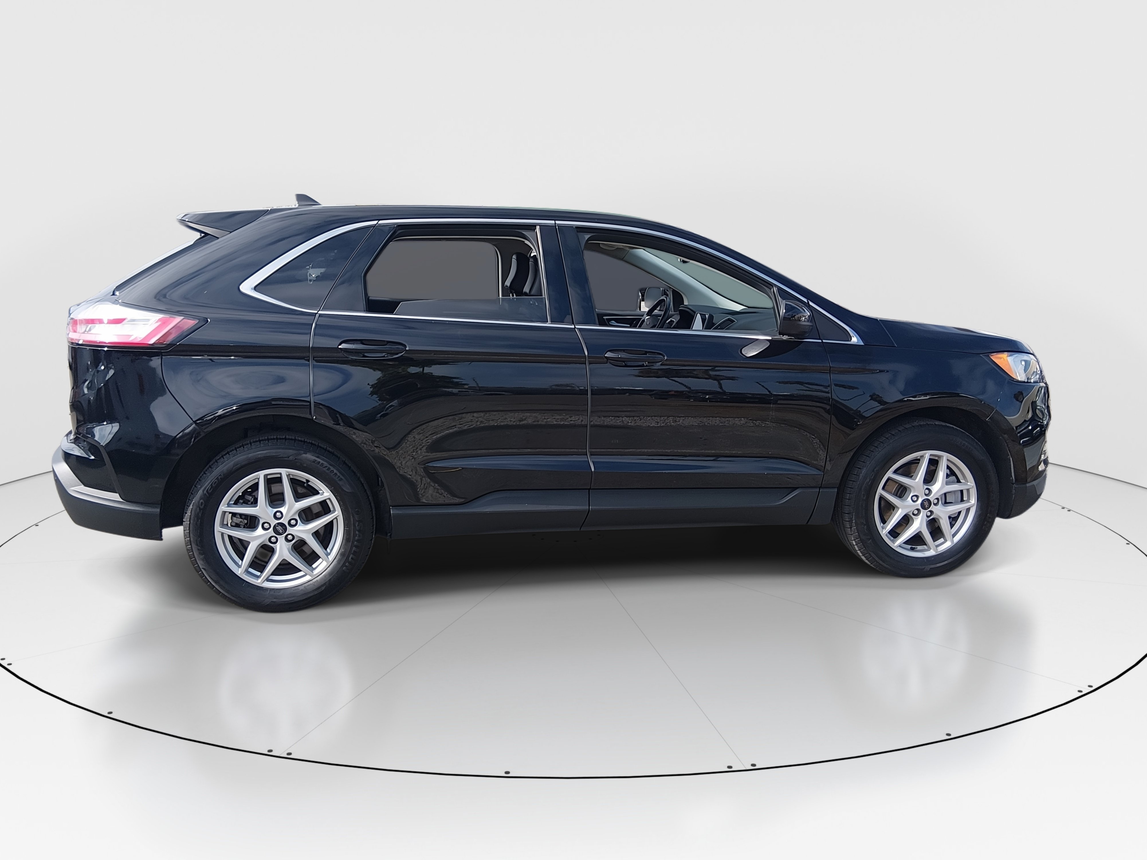 2023 Ford Edge SEL - Photo 8