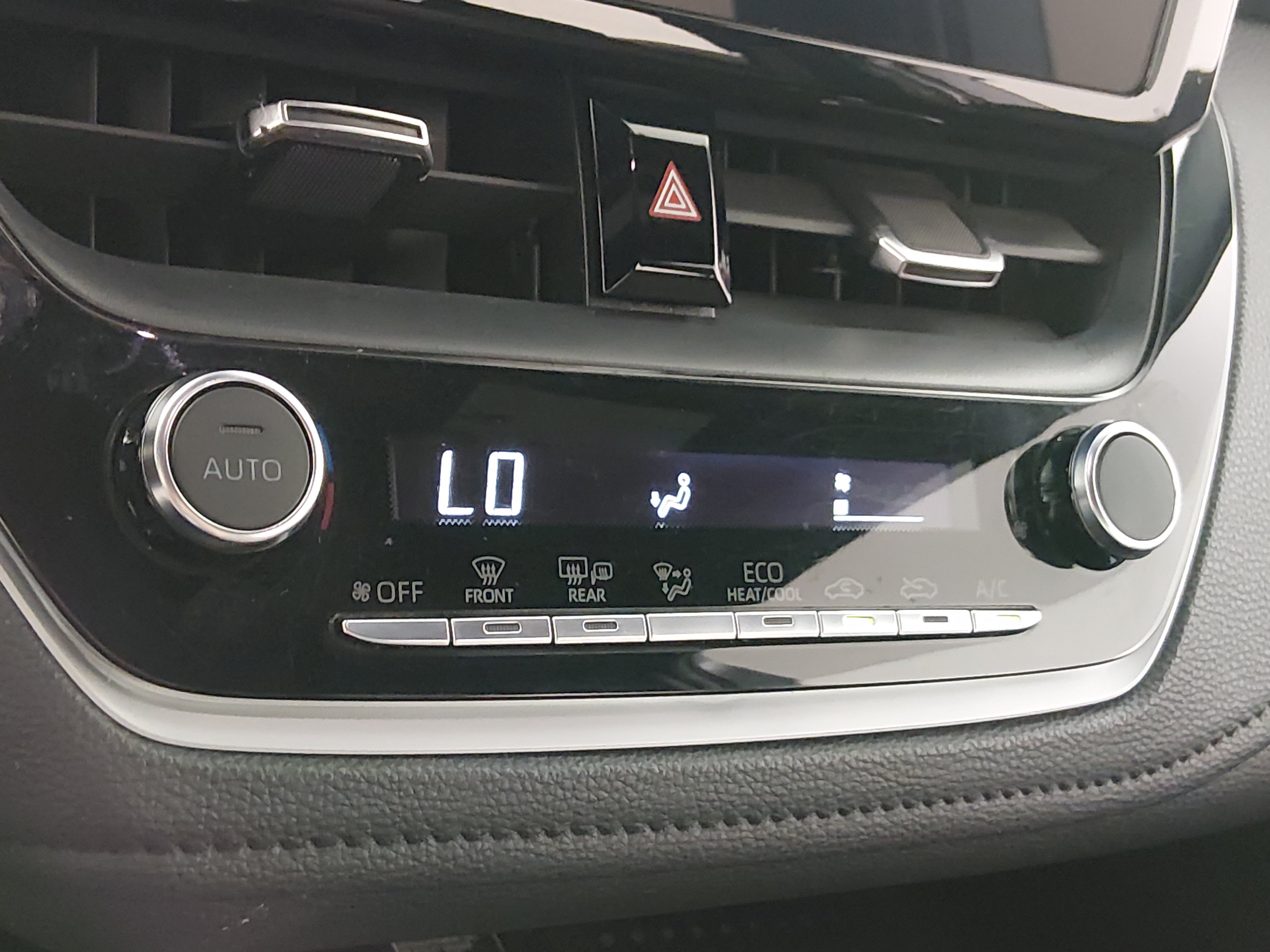 2024 Toyota Corolla XSE - Photo 19