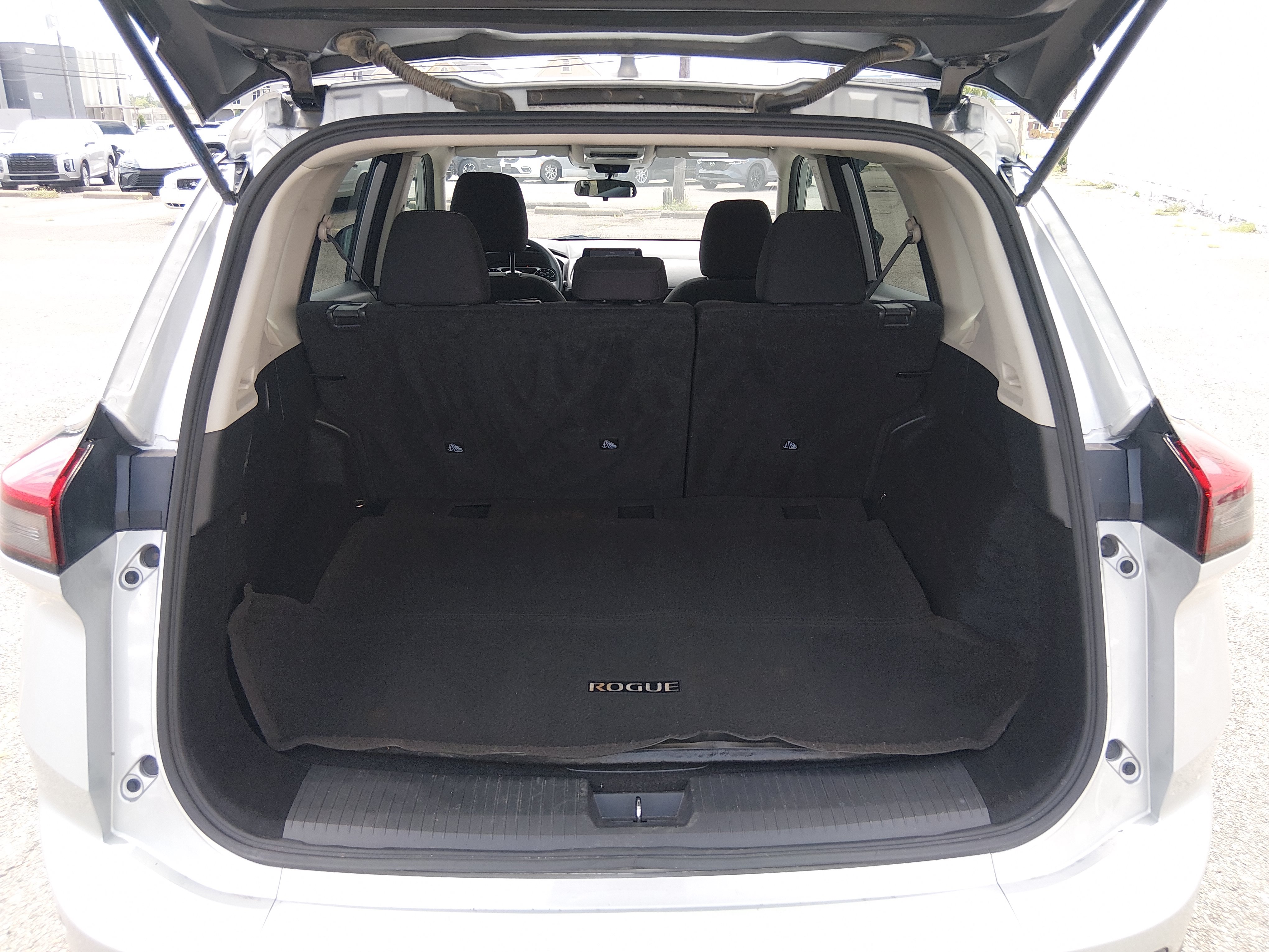 2024 Nissan Rogue S - Photo 11