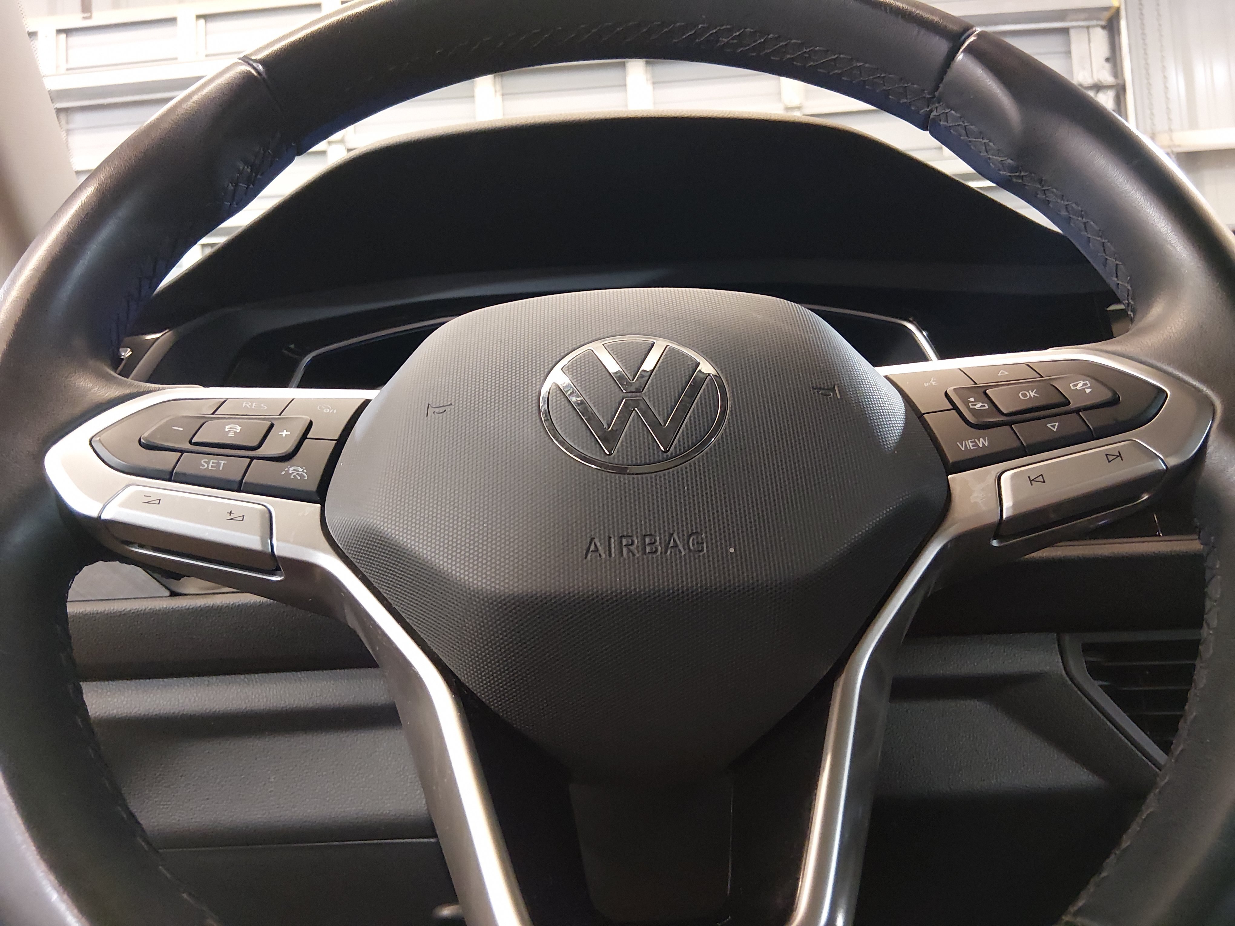 2024 Volkswagen Jetta SE - Photo 12