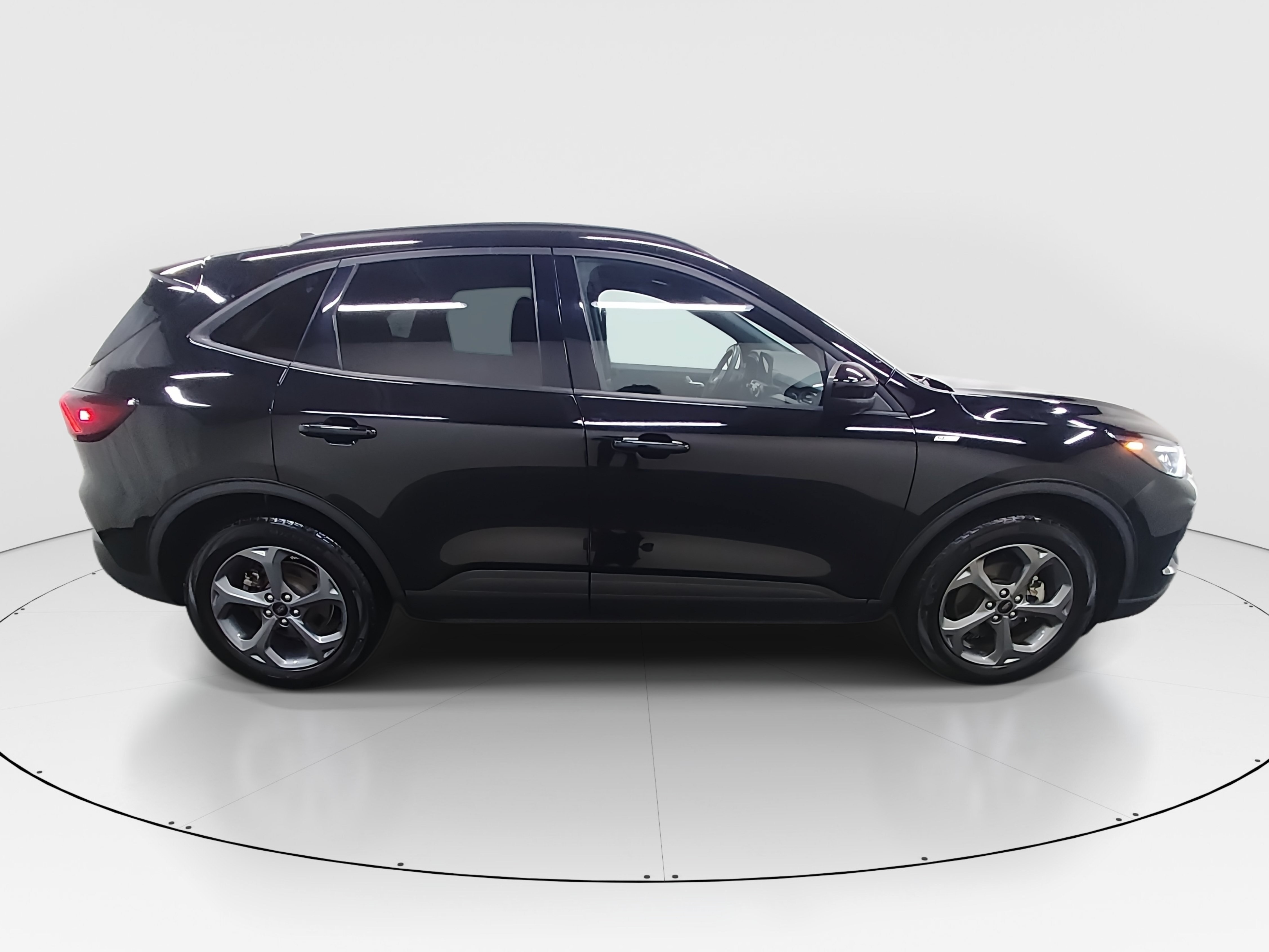2025 Ford Escape ST-Line Select - Photo 8