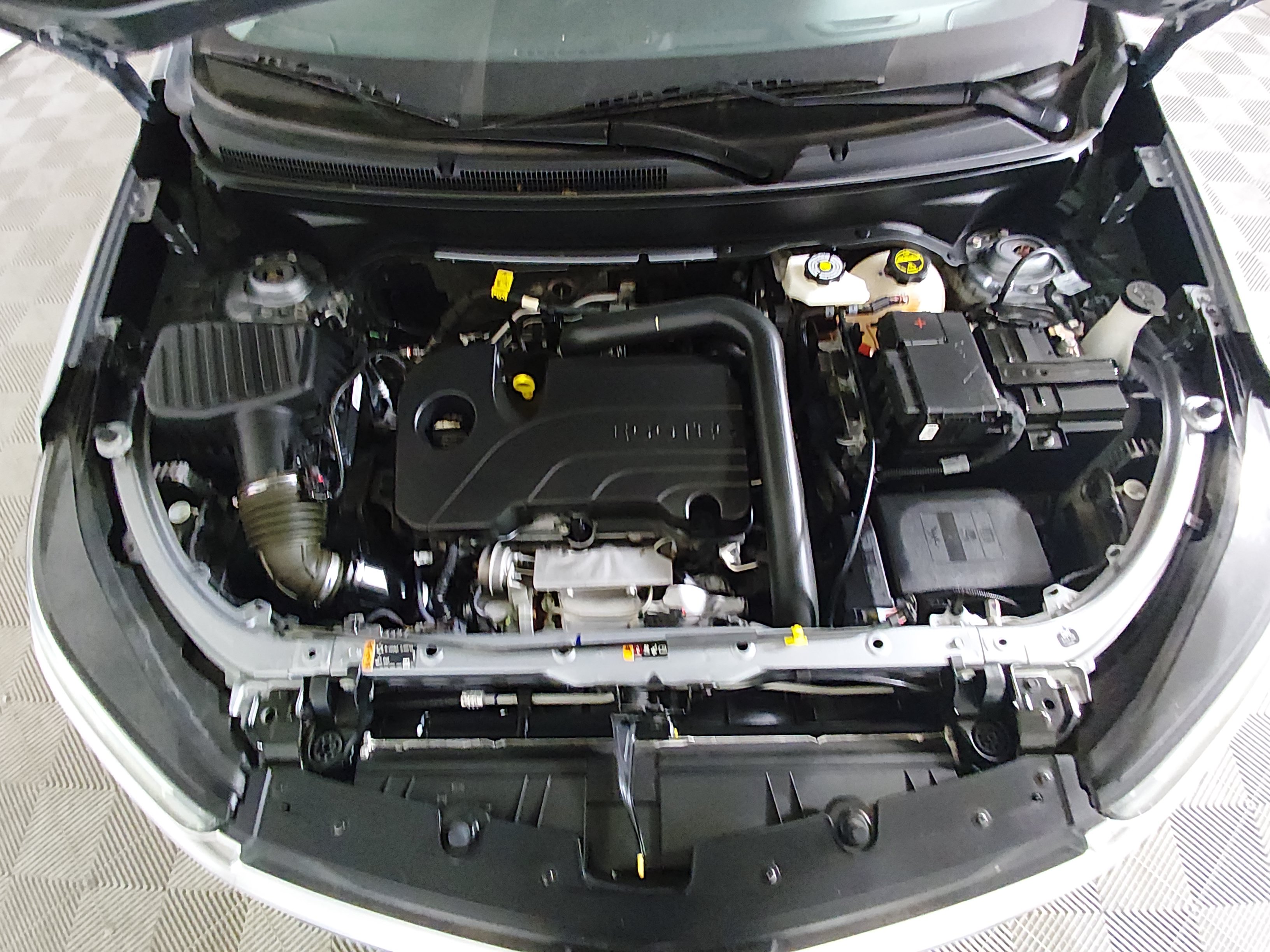 2024 Chevrolet Equinox LT - Photo 9
