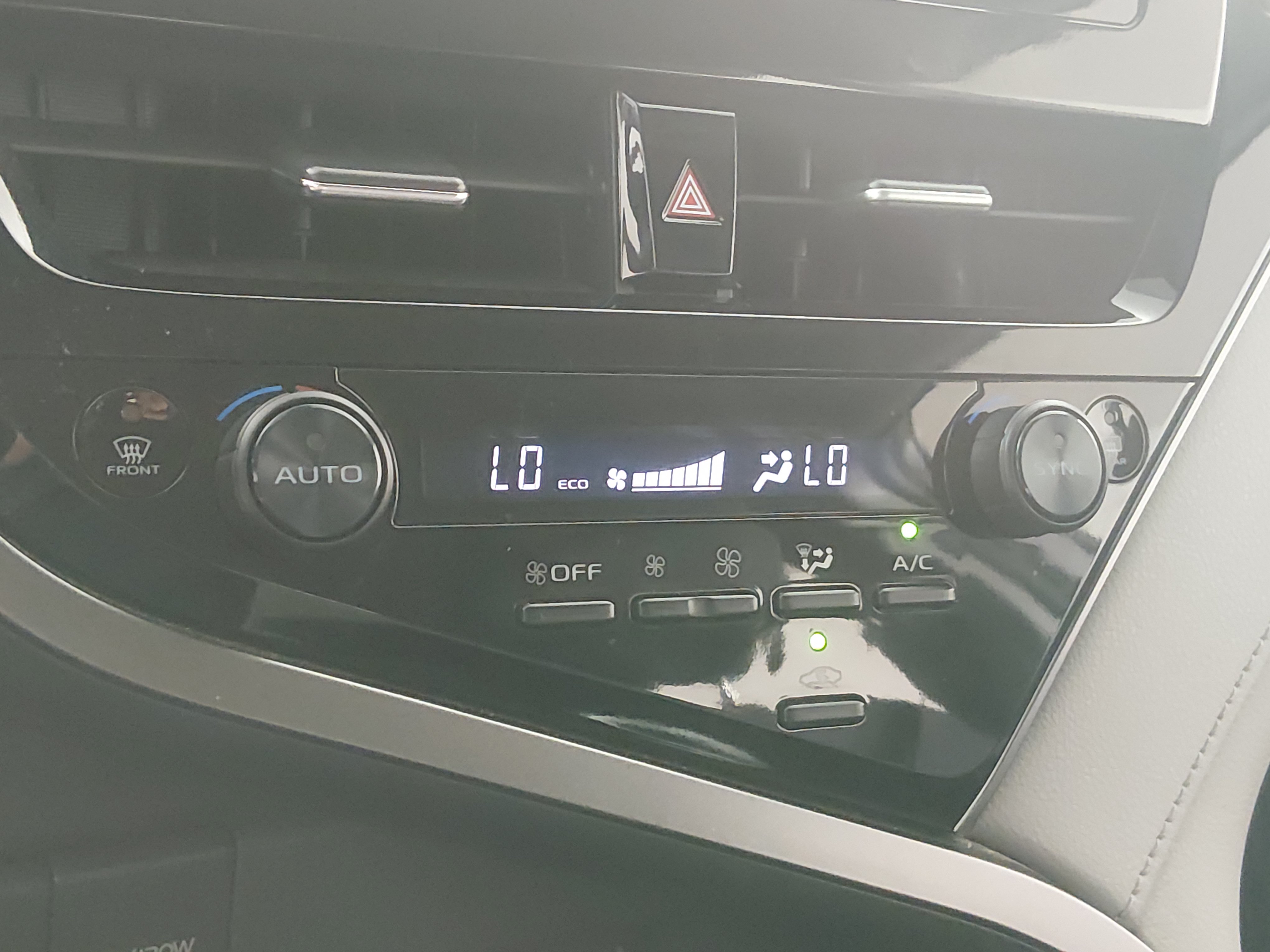 2023 Toyota Camry LE - Photo 18