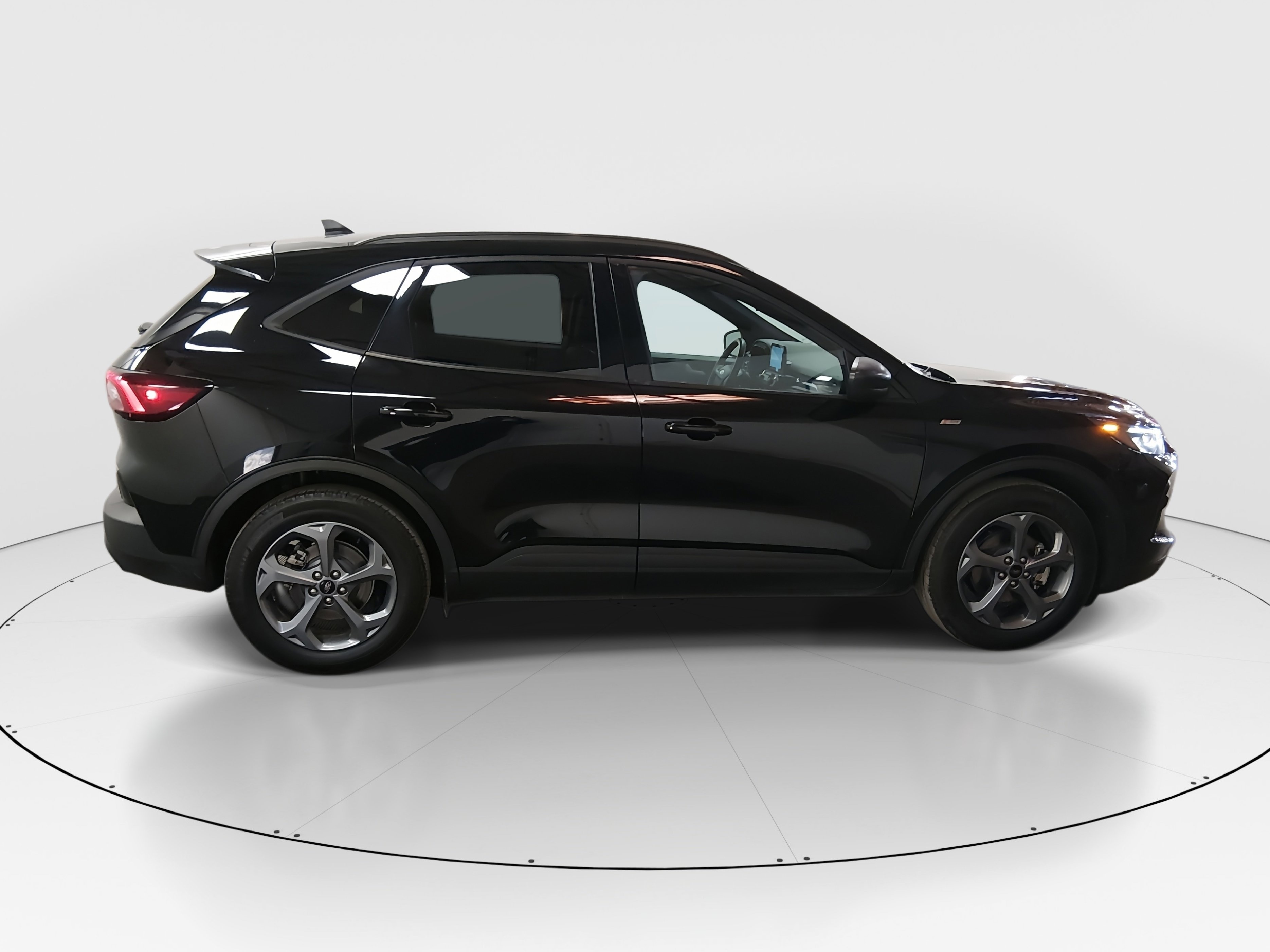 2025 Ford Escape ST-Line - Photo 8