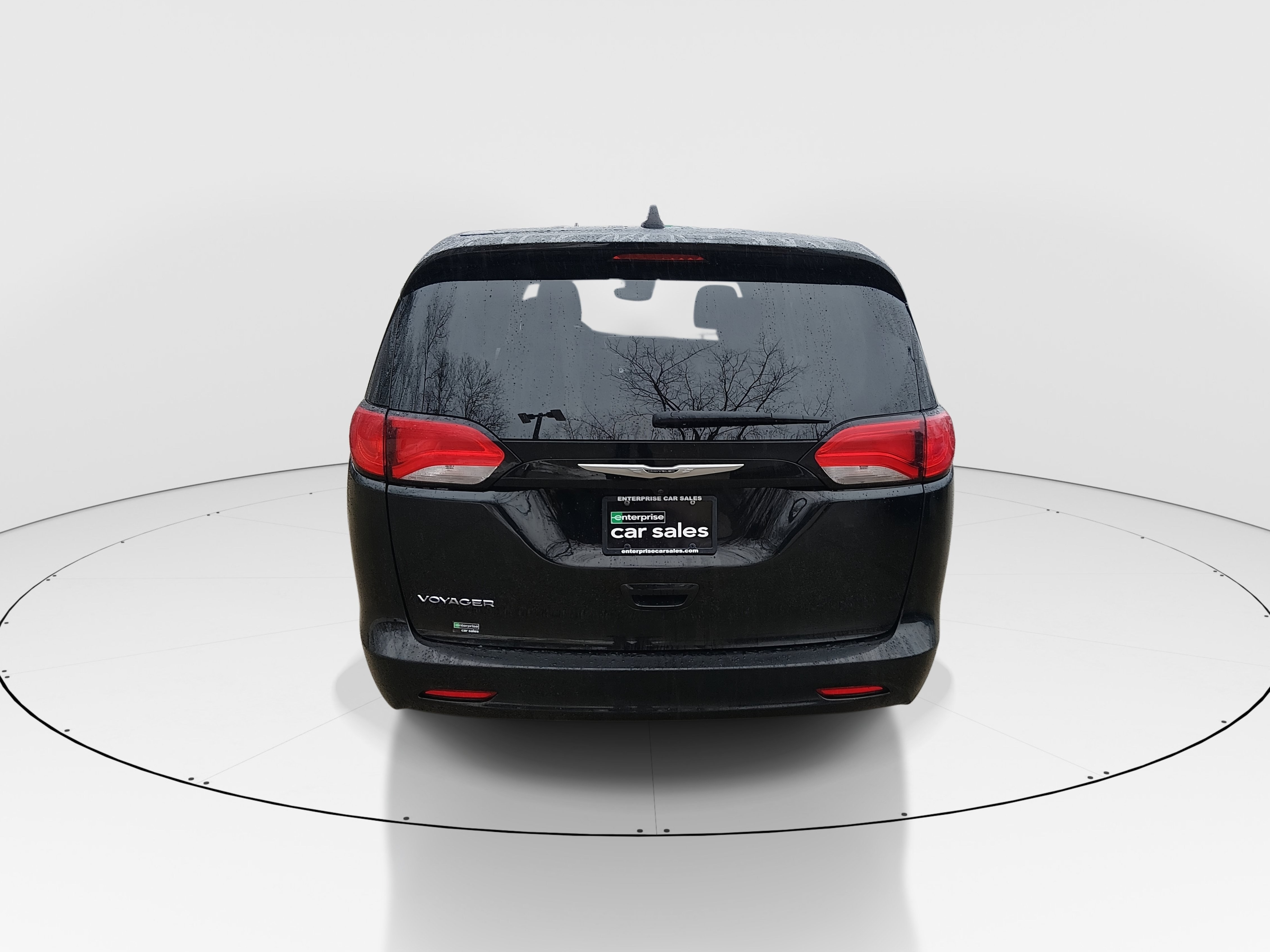2024 Chrysler Voyager LX - Photo 6