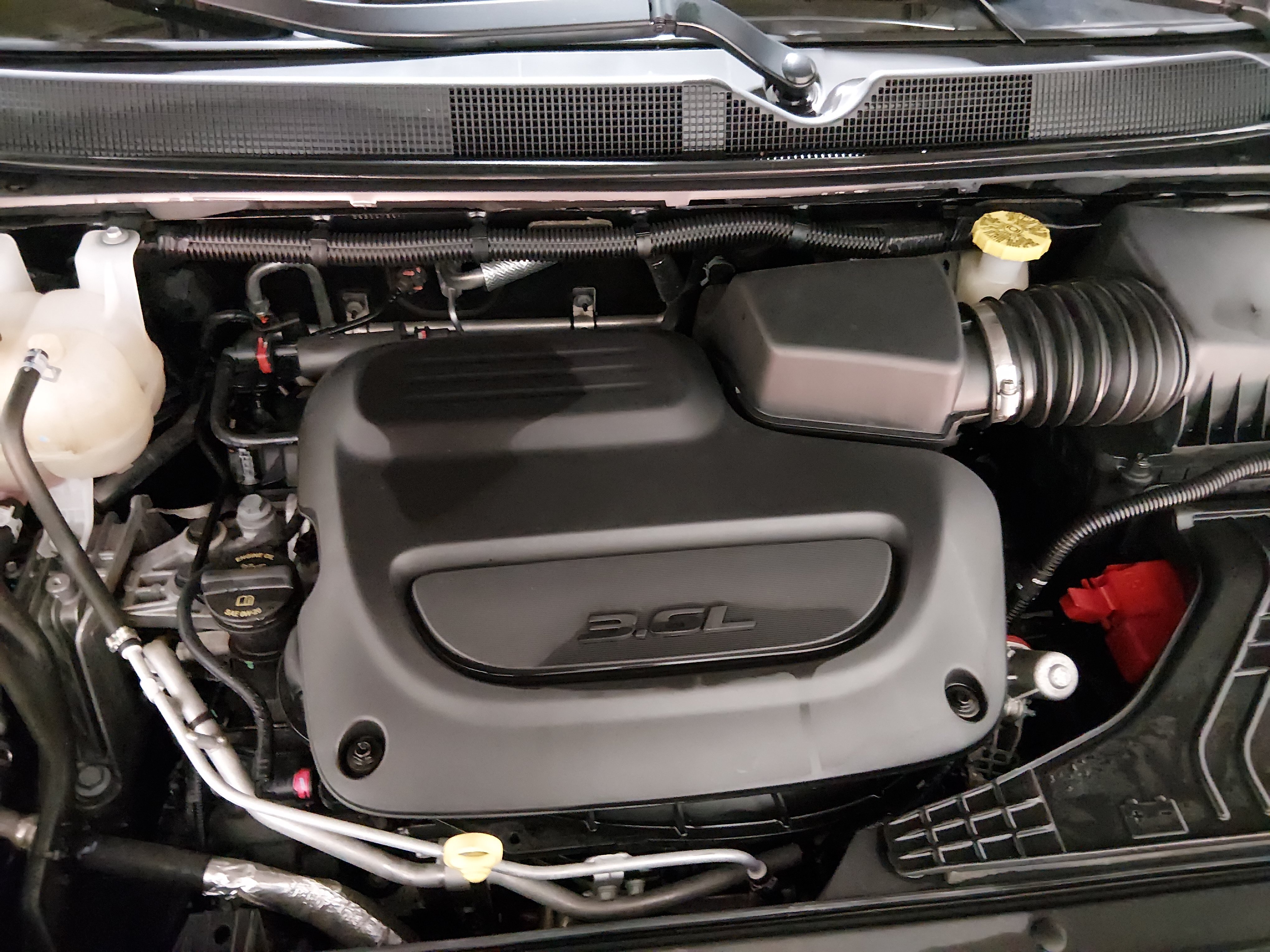2023 Chrysler Voyager LX - Photo 9