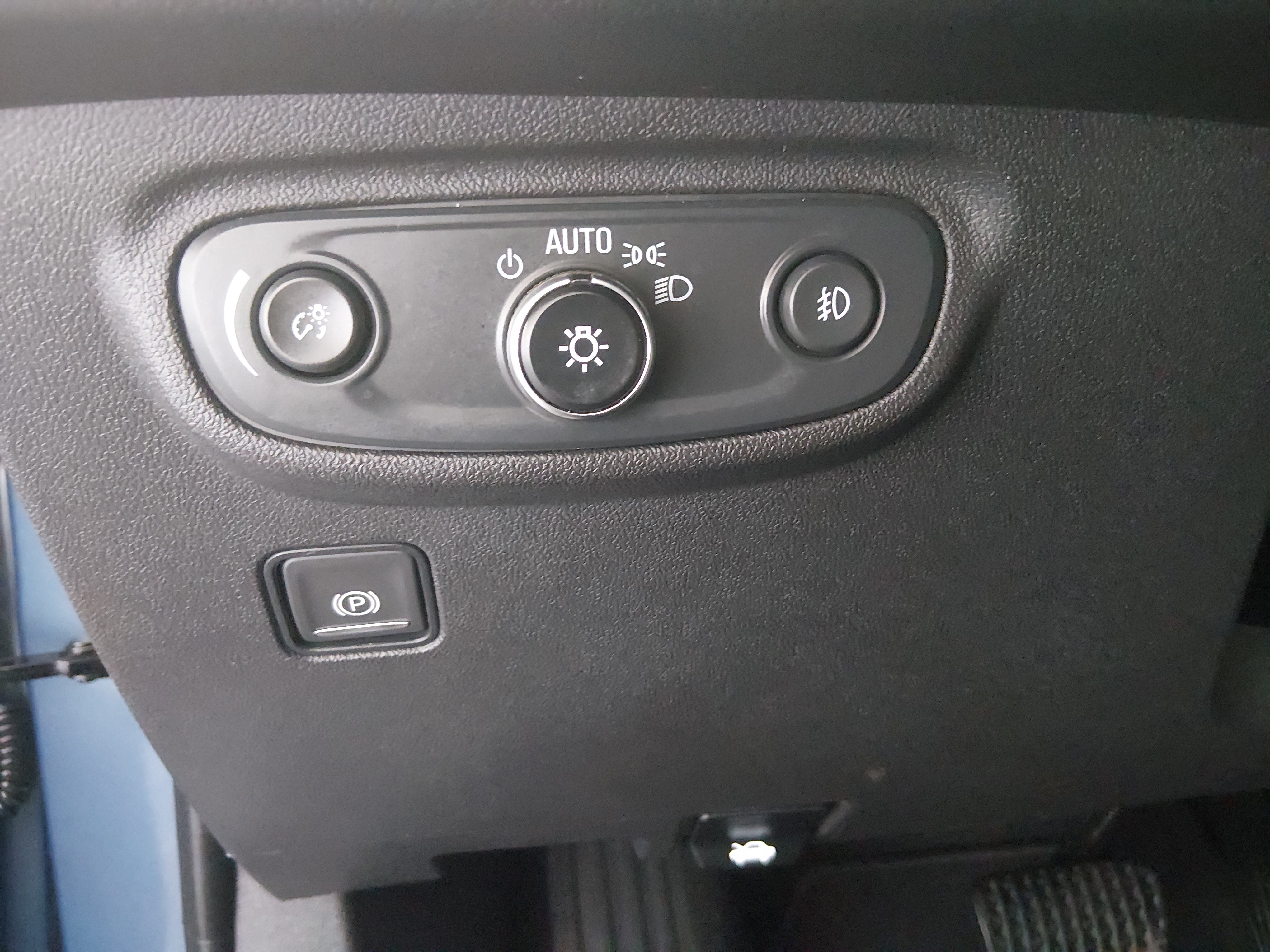 2024 GMC Terrain SLT - Photo 13