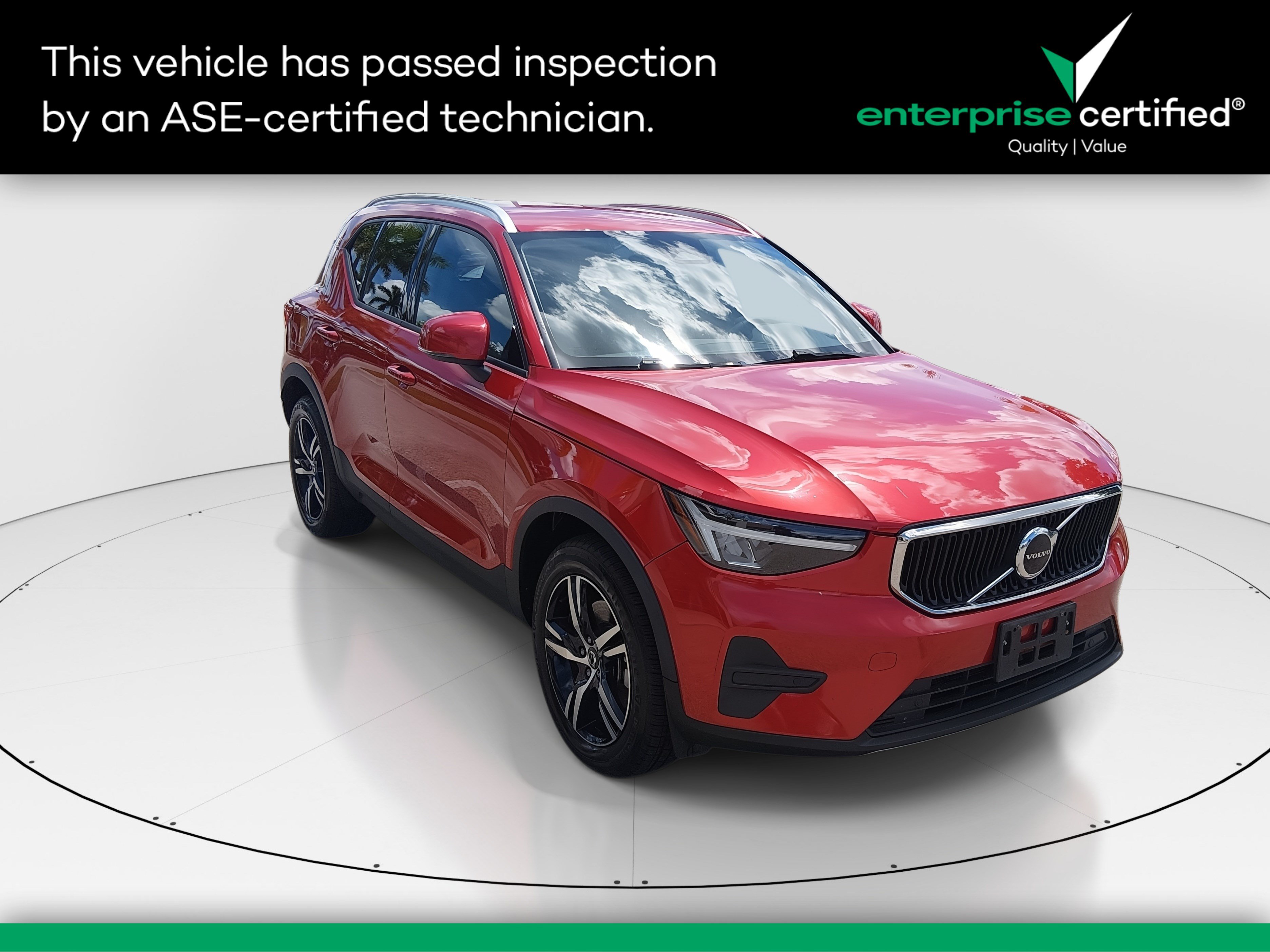 2023 Volvo XC40