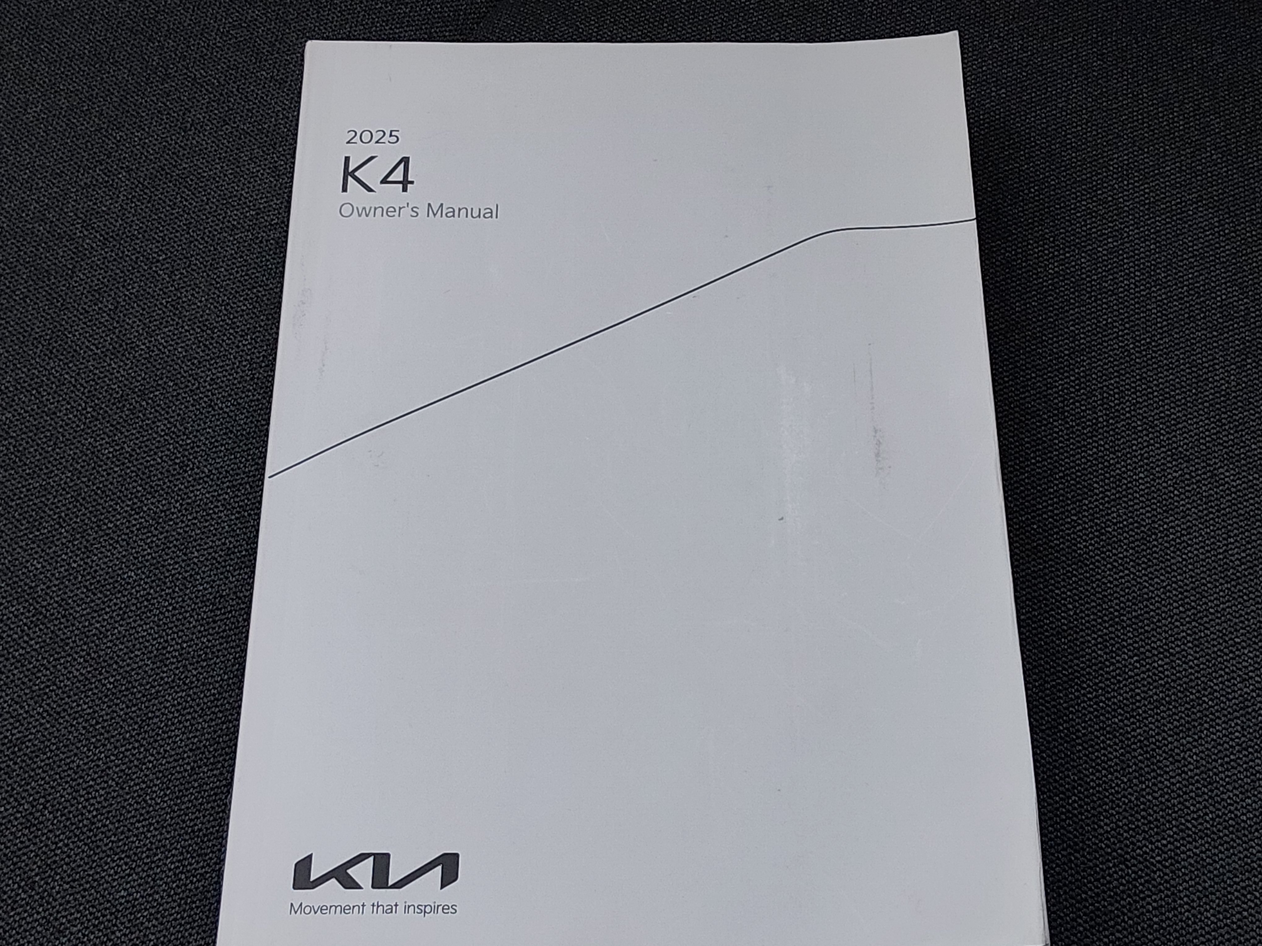 2025 Kia K4 LXS - Photo 19