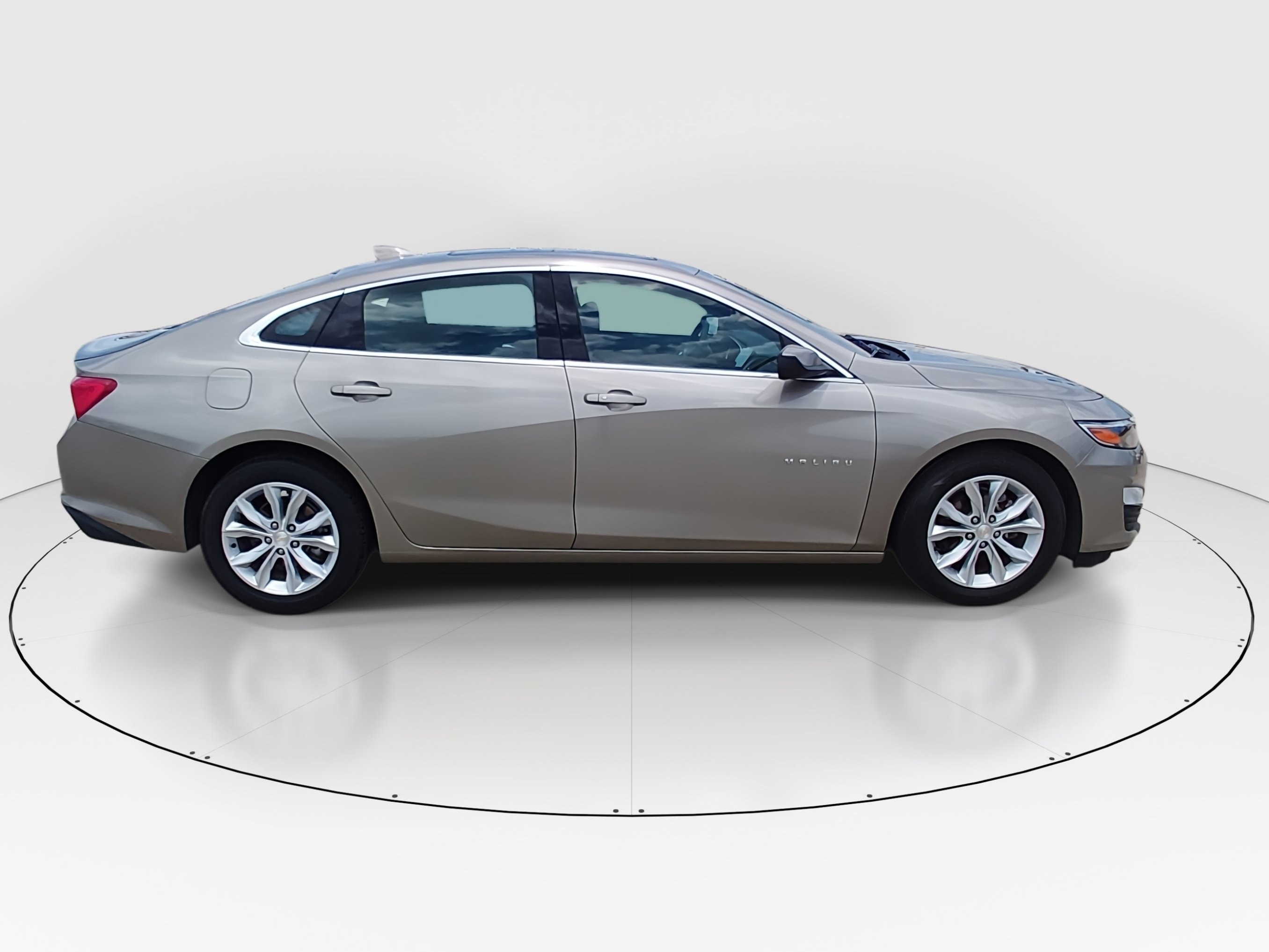 2024 Chevrolet Malibu 1LT - Photo 8